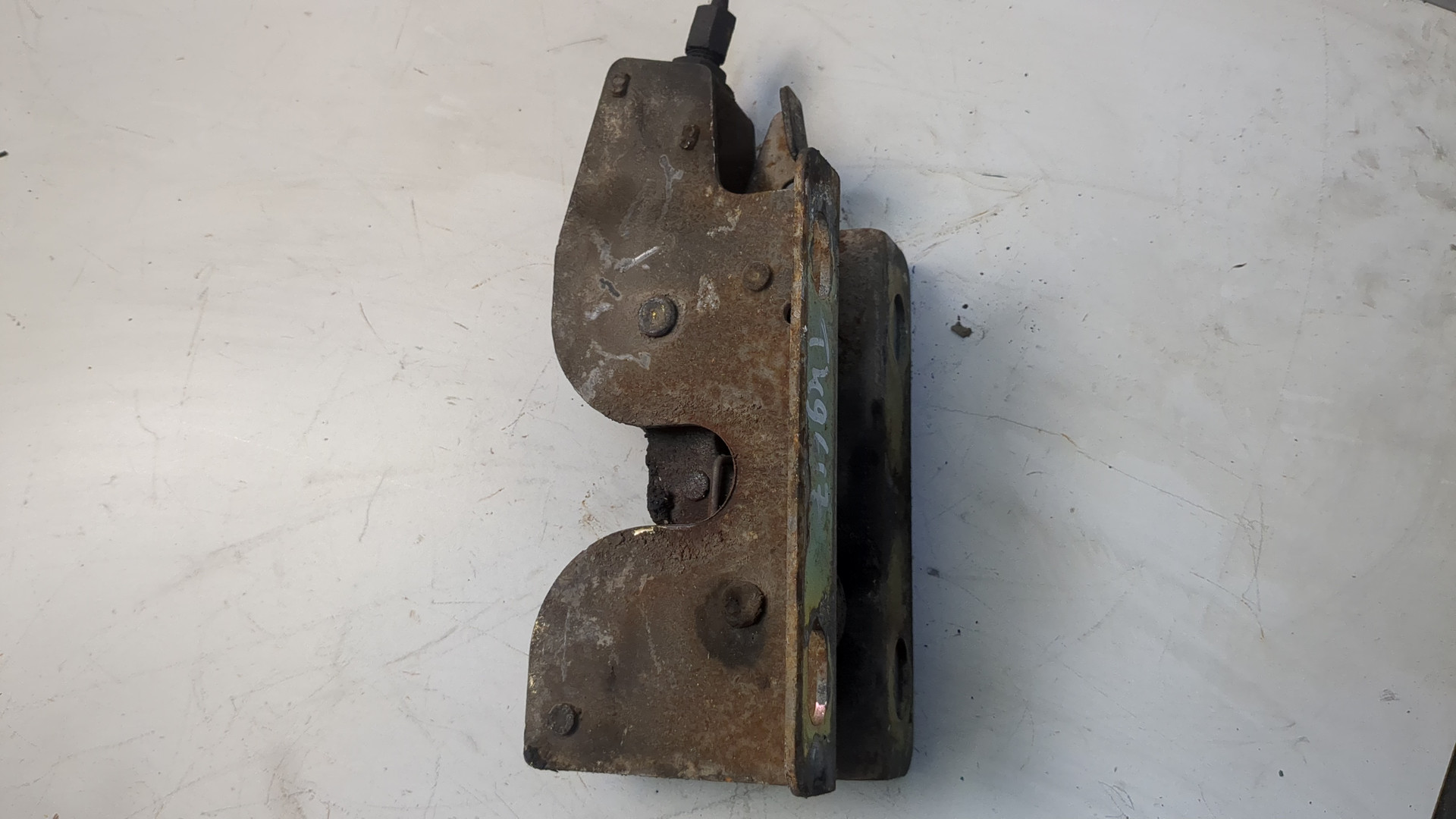 Замок кабины