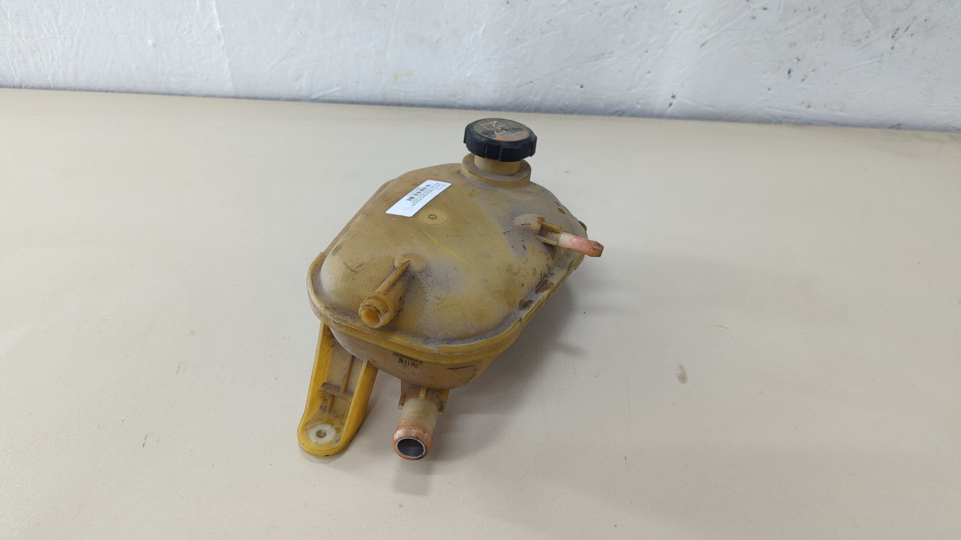 Бачок расширительный