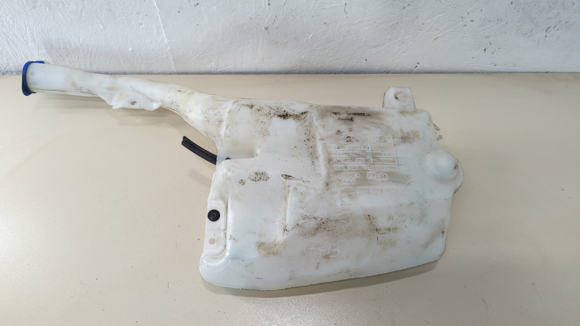 Бачок омывателя лобового стекла