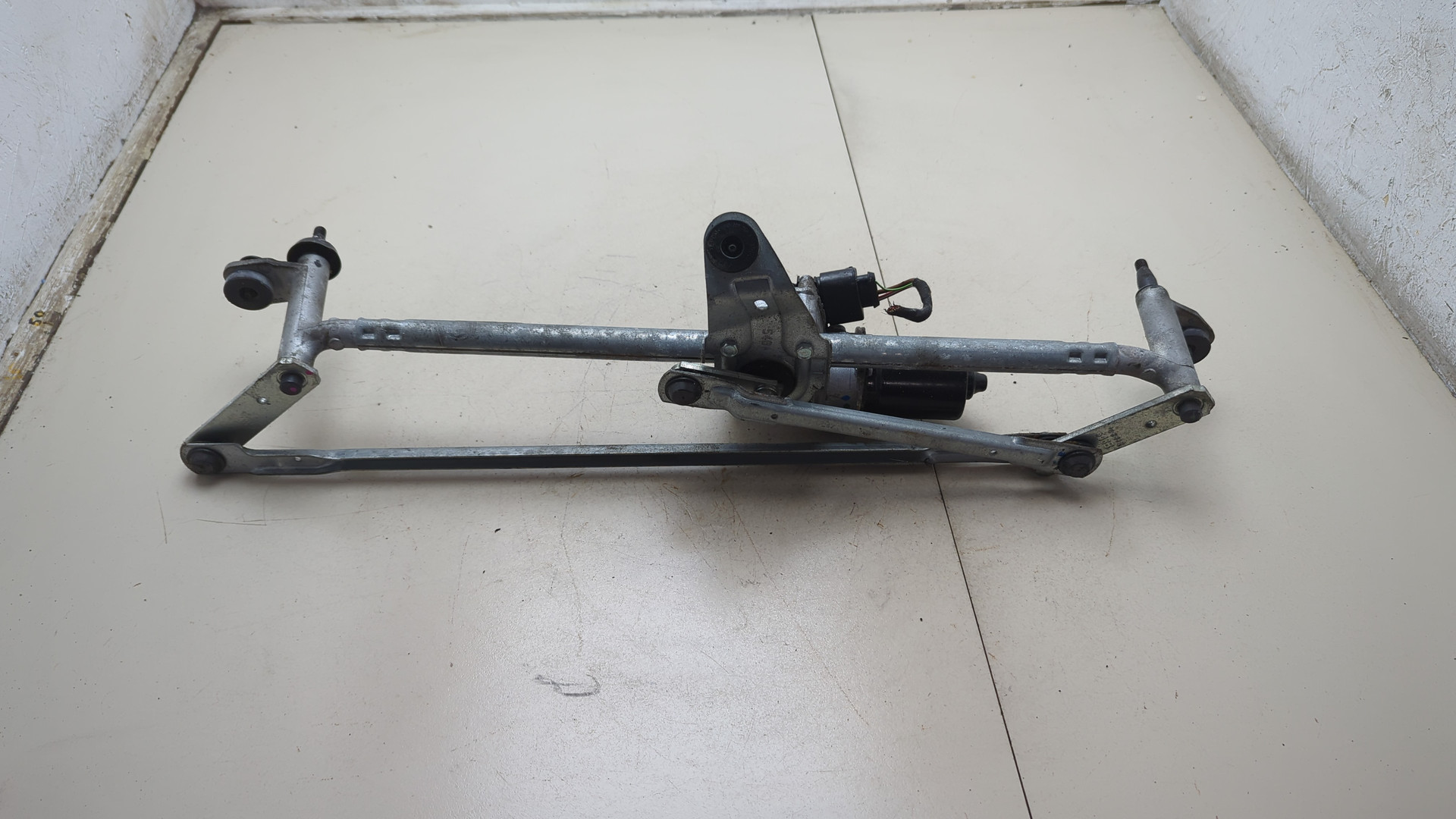 Трапеция стеклоочистителей