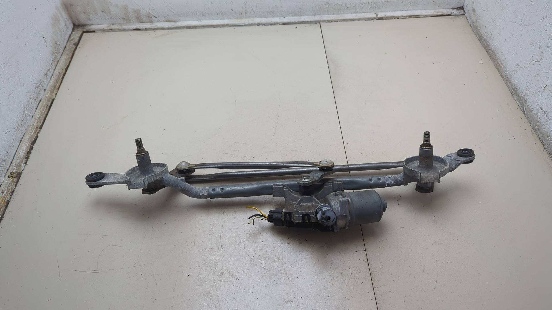 Трапеция стеклоочистителей