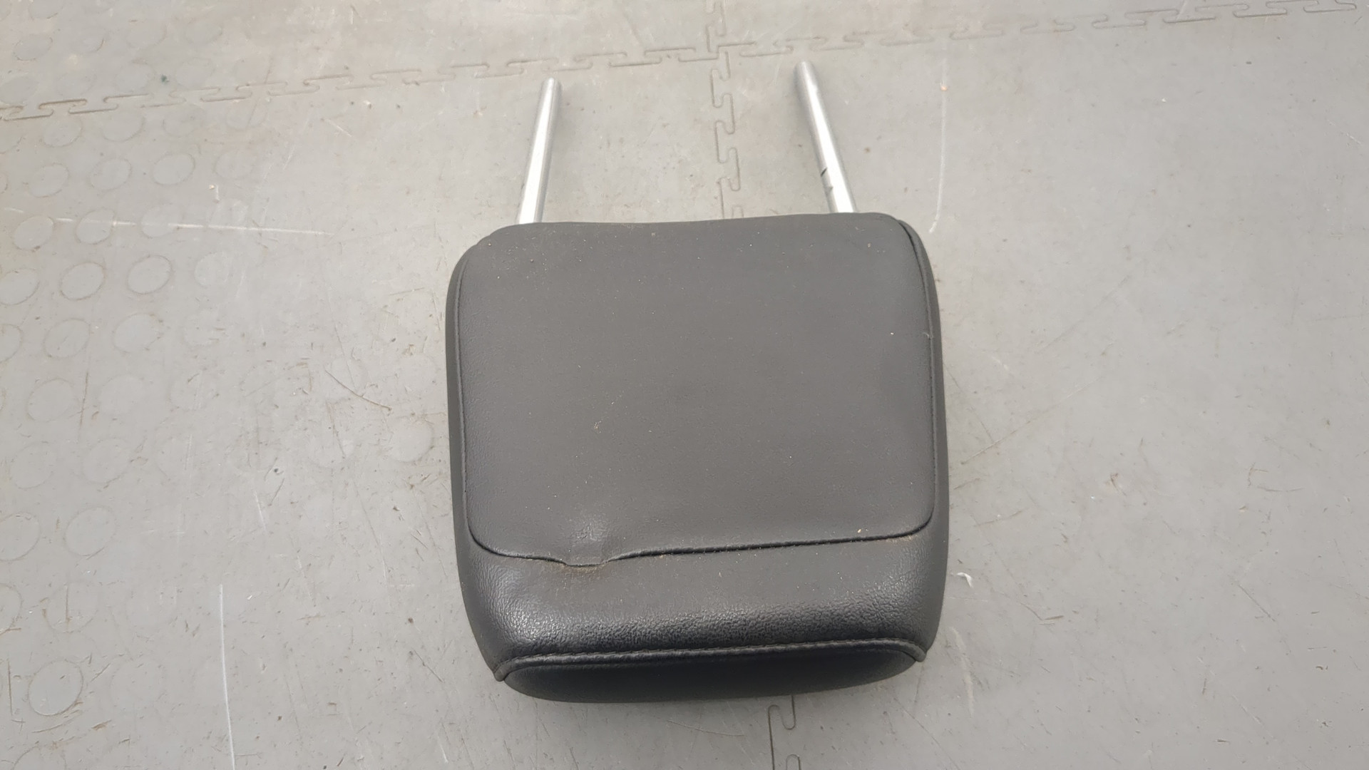 Подголовник сиденья