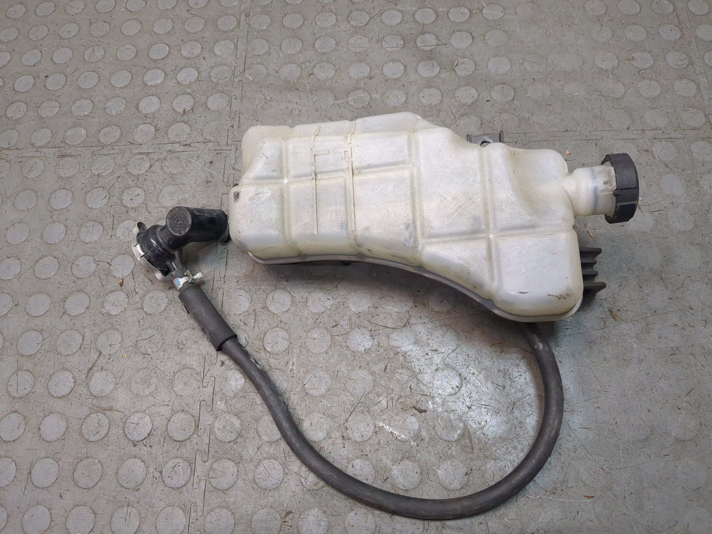 Бачок расширительный