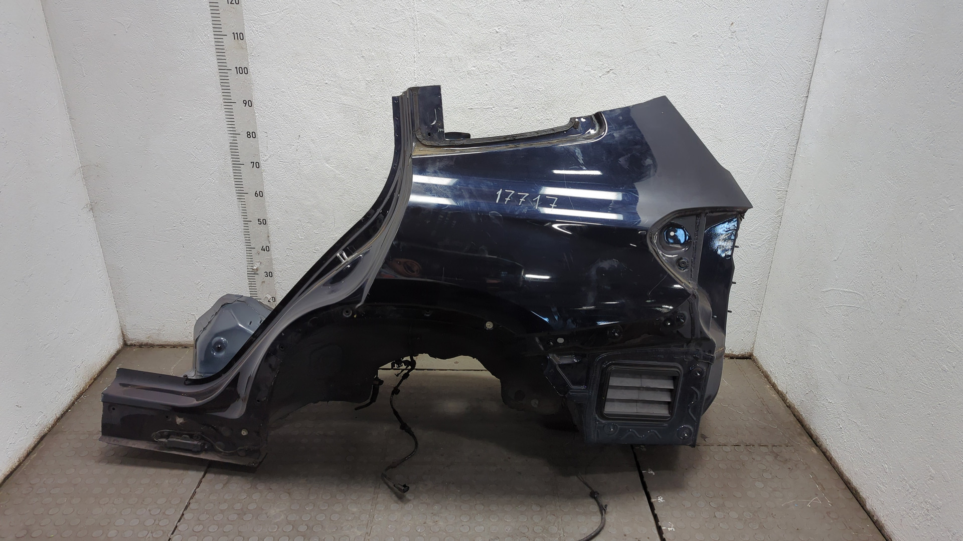 Кузовной элемент