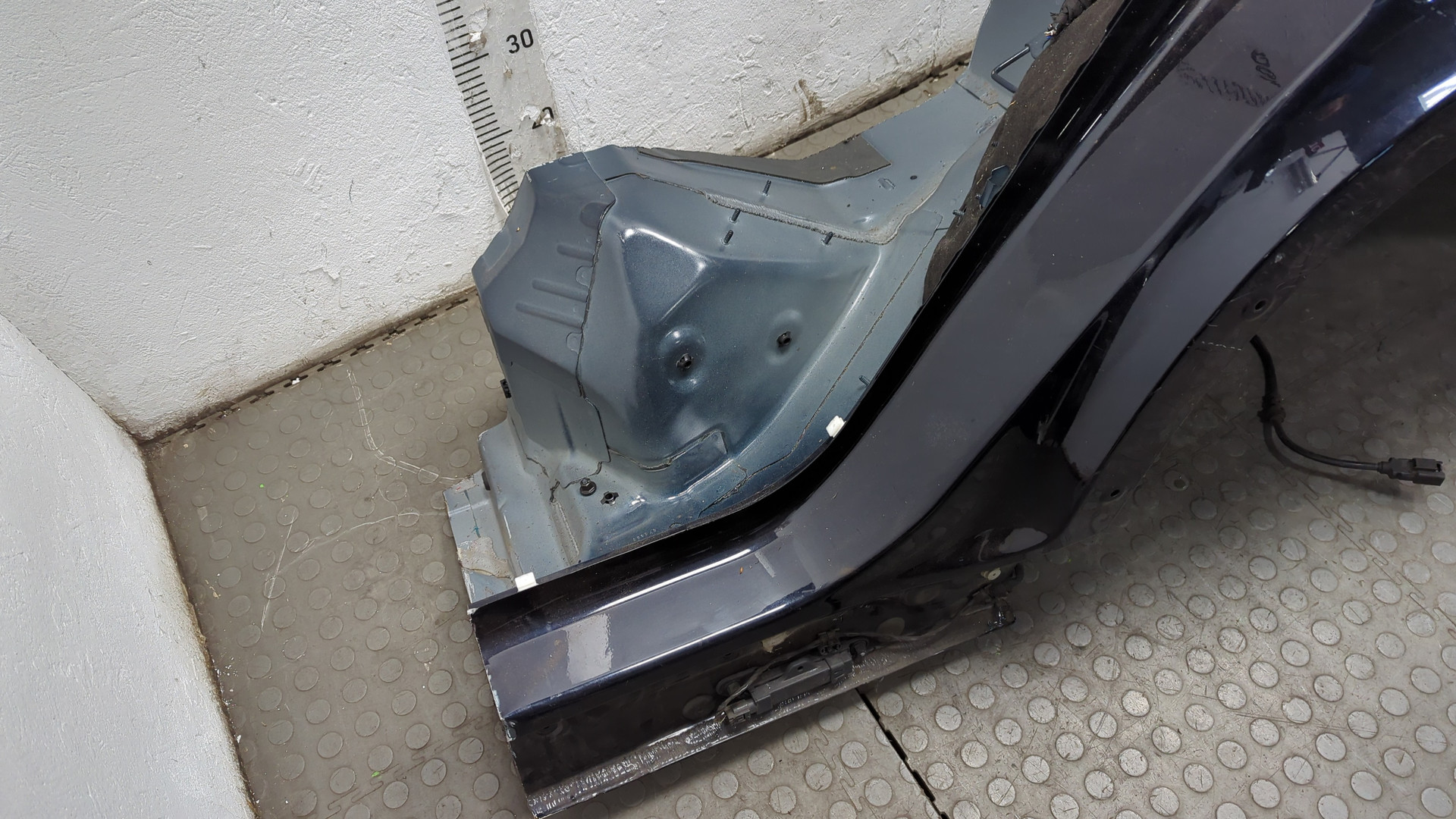 Кузовной элемент