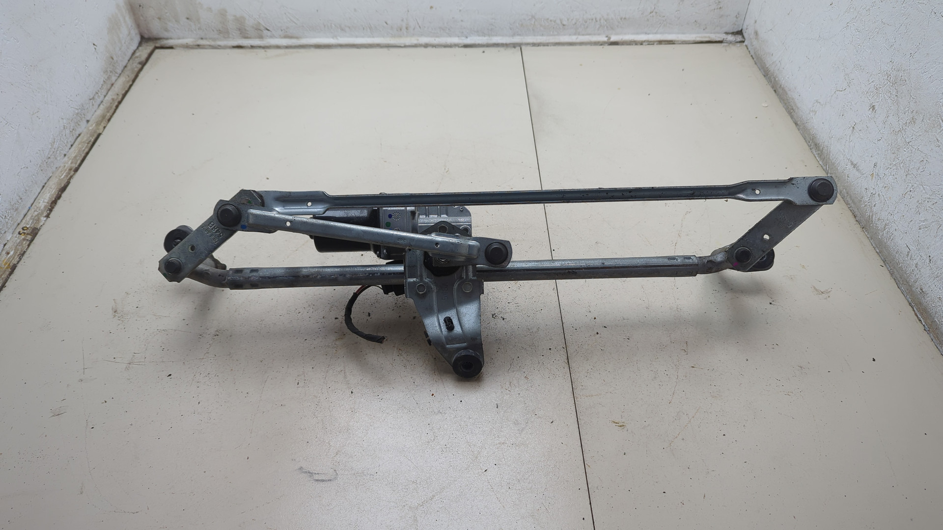 Трапеция стеклоочистителей