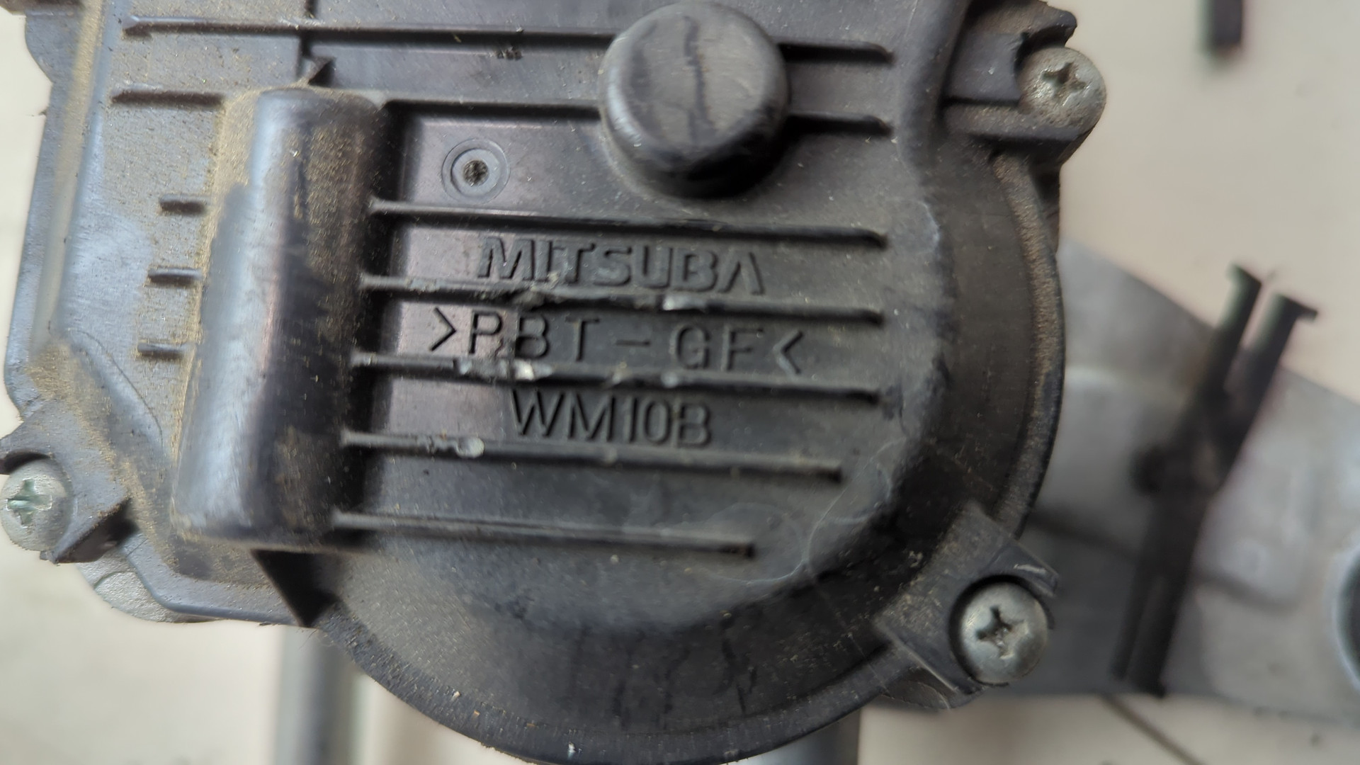 Трапеция стеклоочистителей