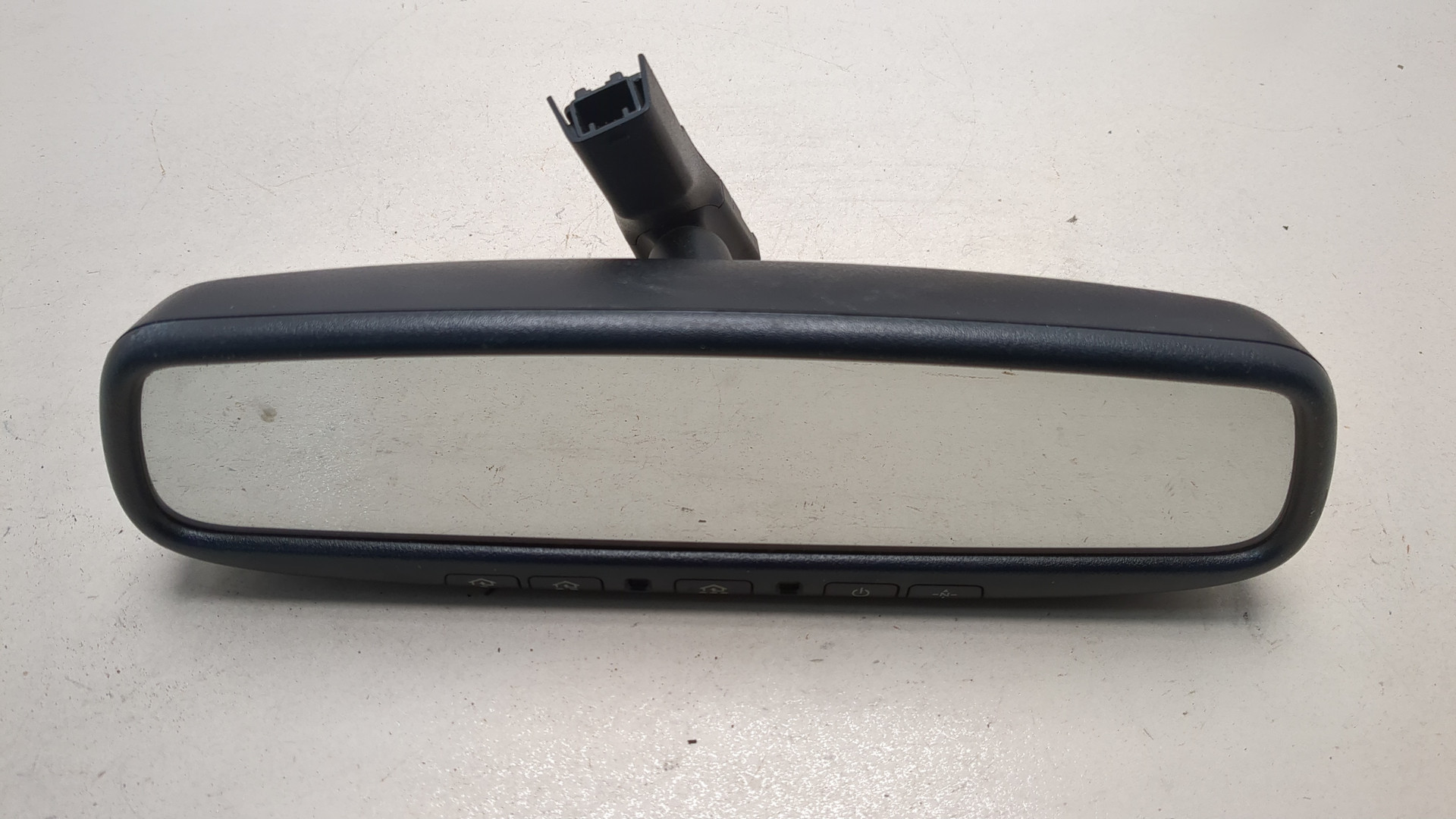 Зеркало заднего вида