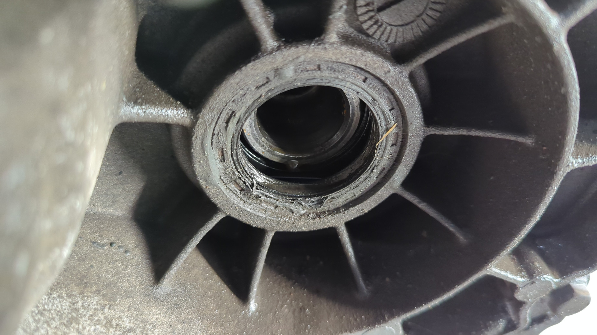 МКПП (механическая коробка переключения передач)