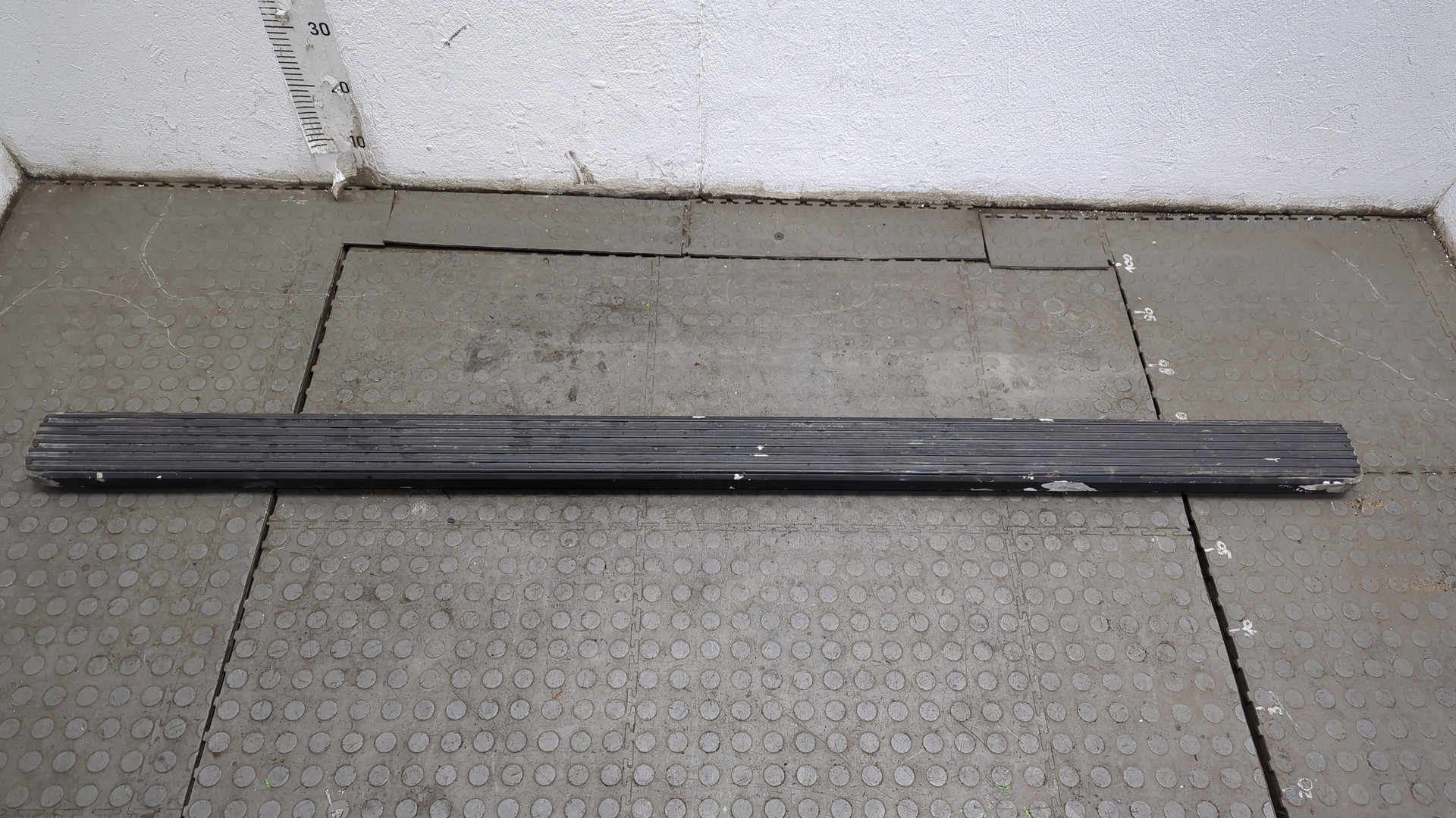 Подножка правая