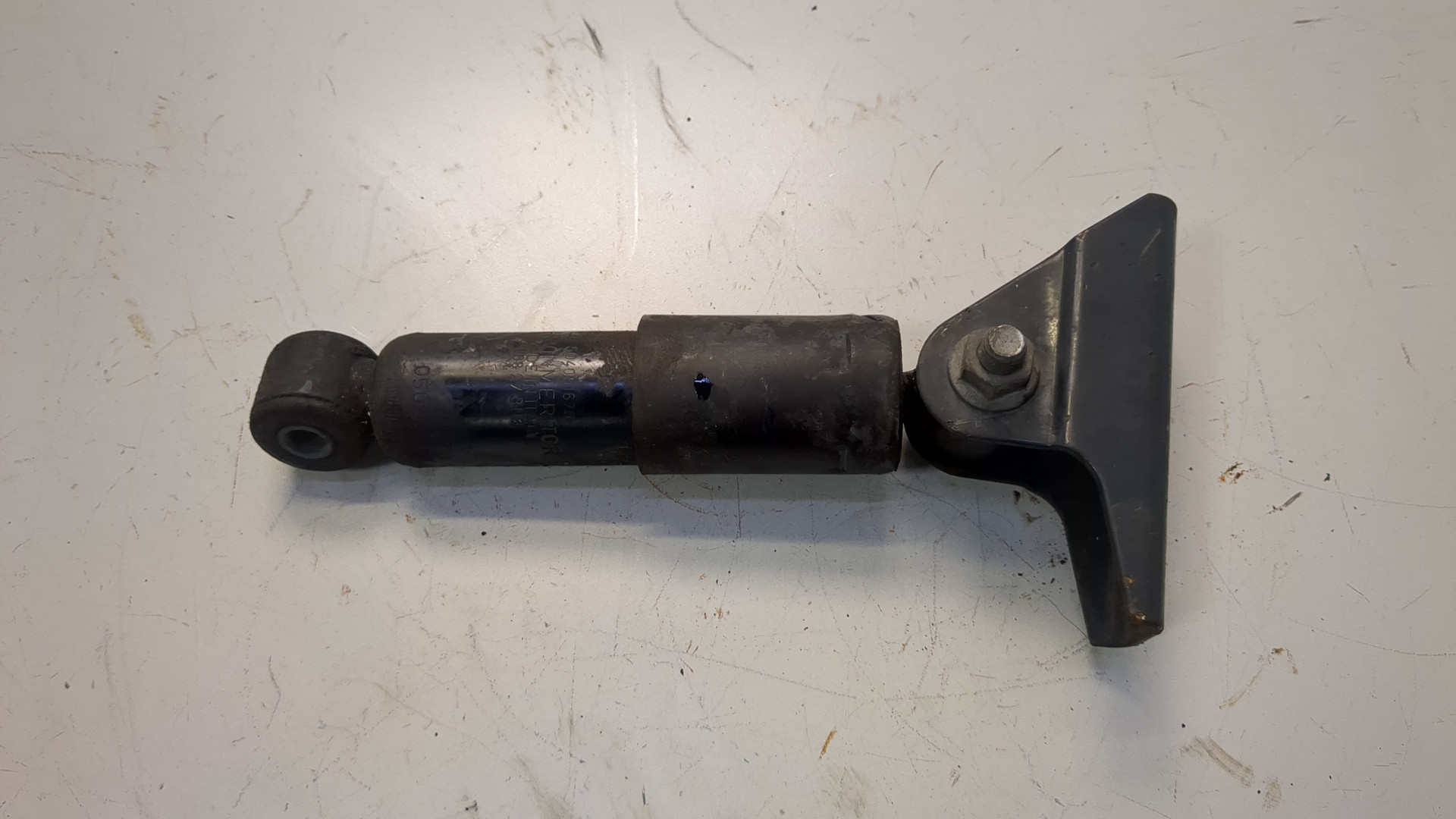 Амортизатор кабины