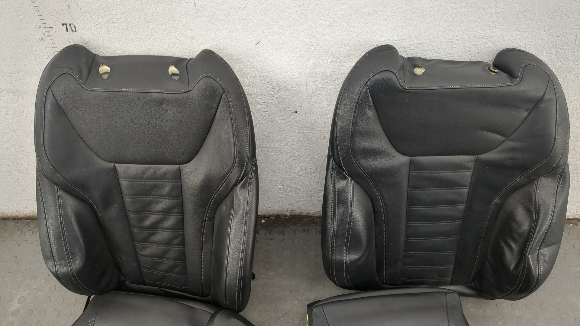 Сиденье переднее левое