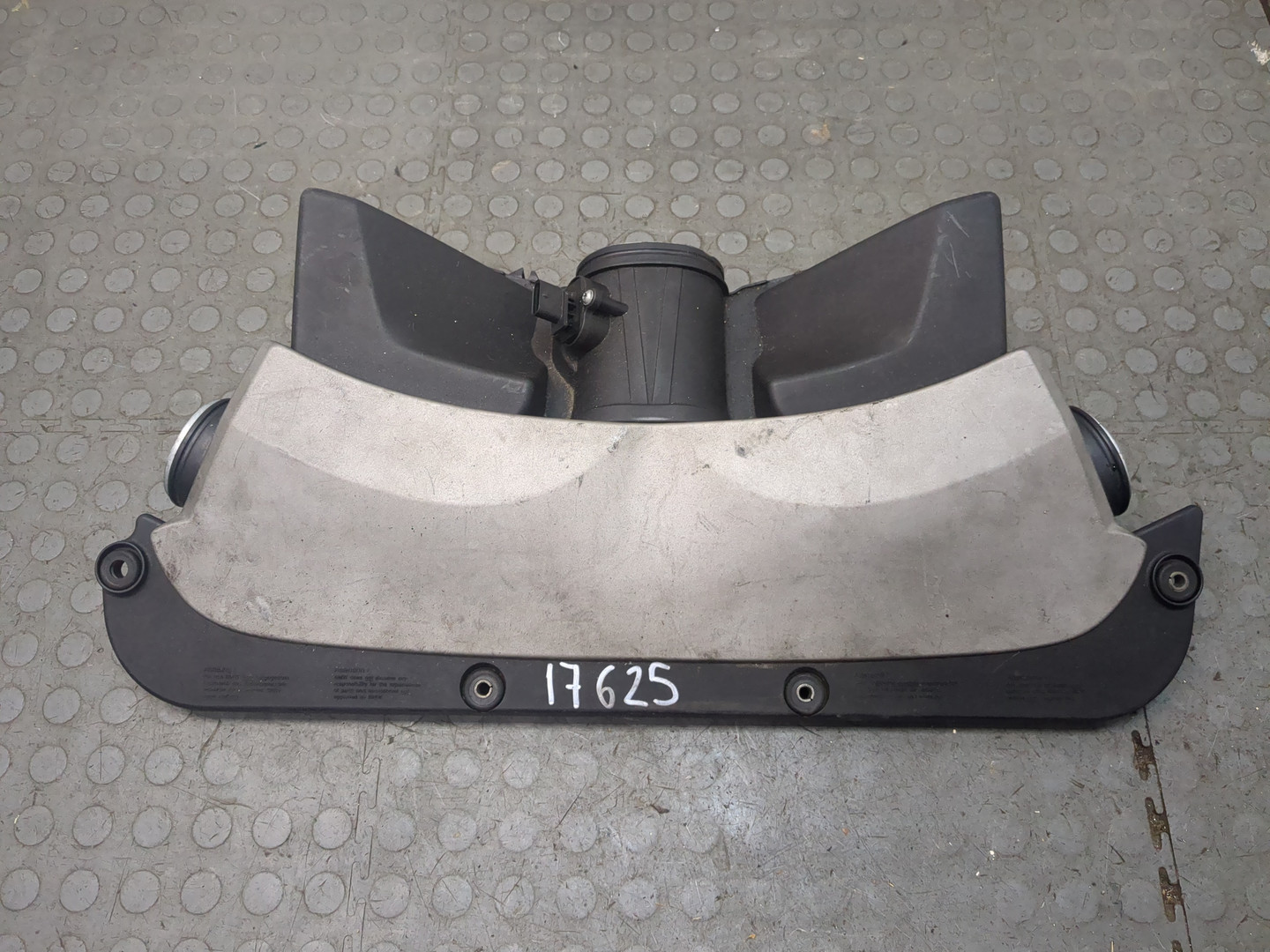 Воздухозаборник (внутри)