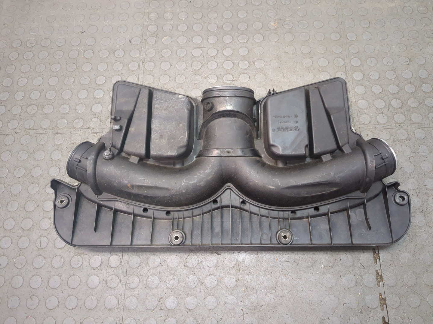 Воздухозаборник (внутри)