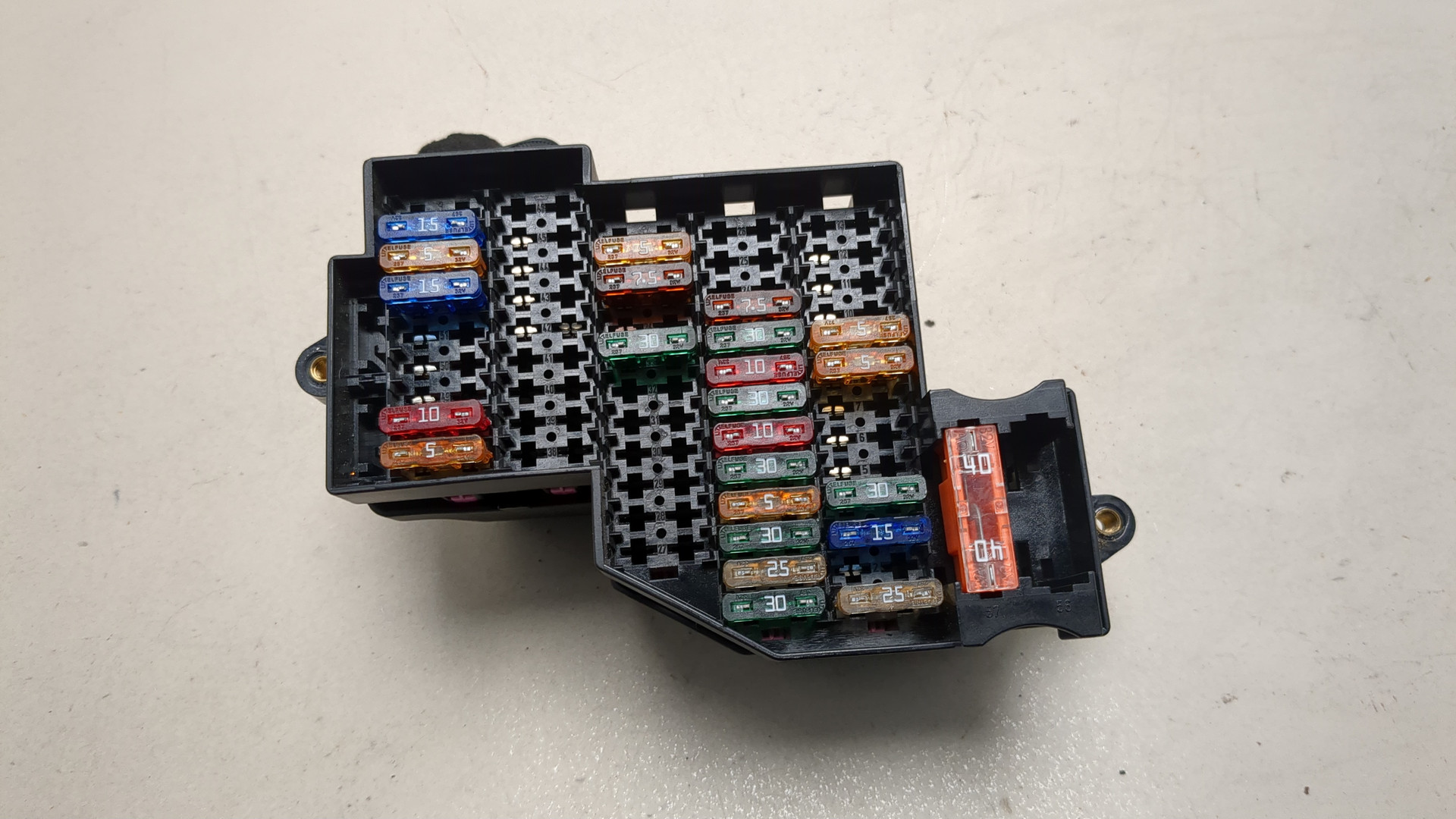 Блок предохранителей