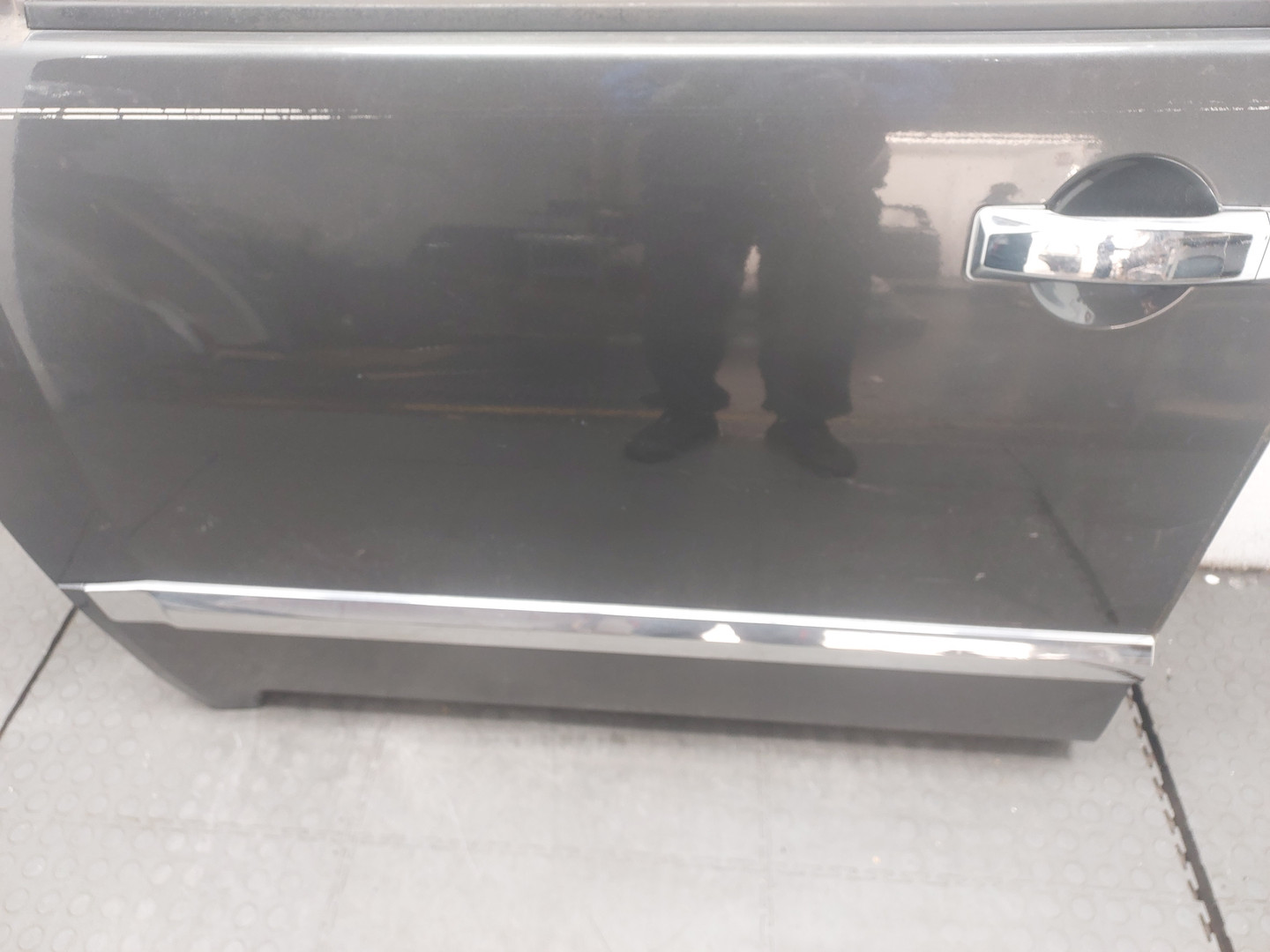 Дверь передняя левая