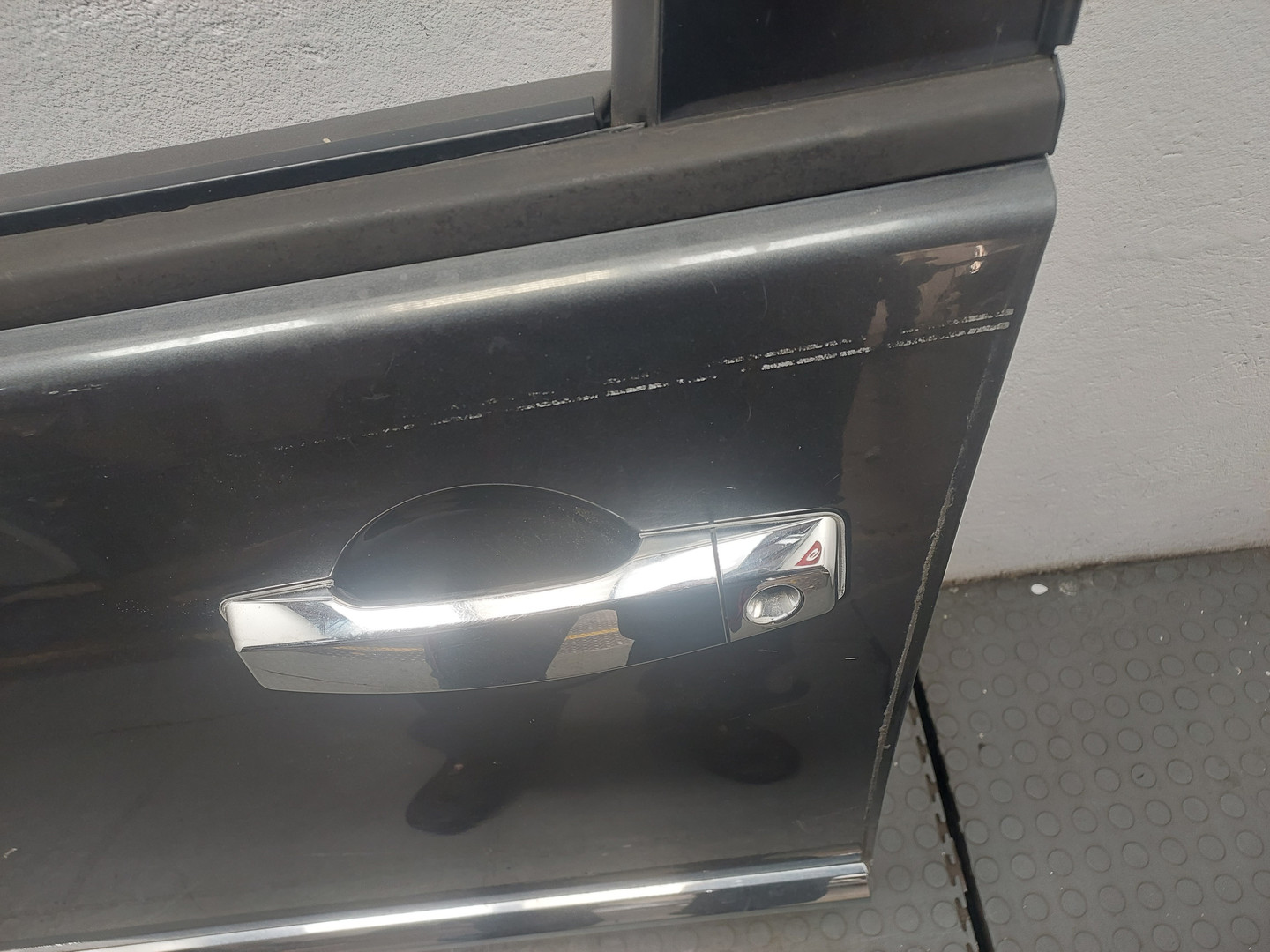 Дверь передняя левая