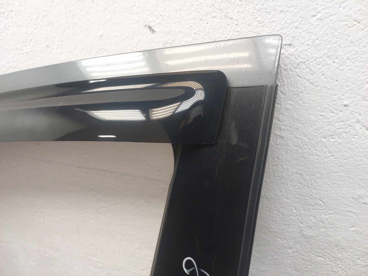 Дверь передняя левая