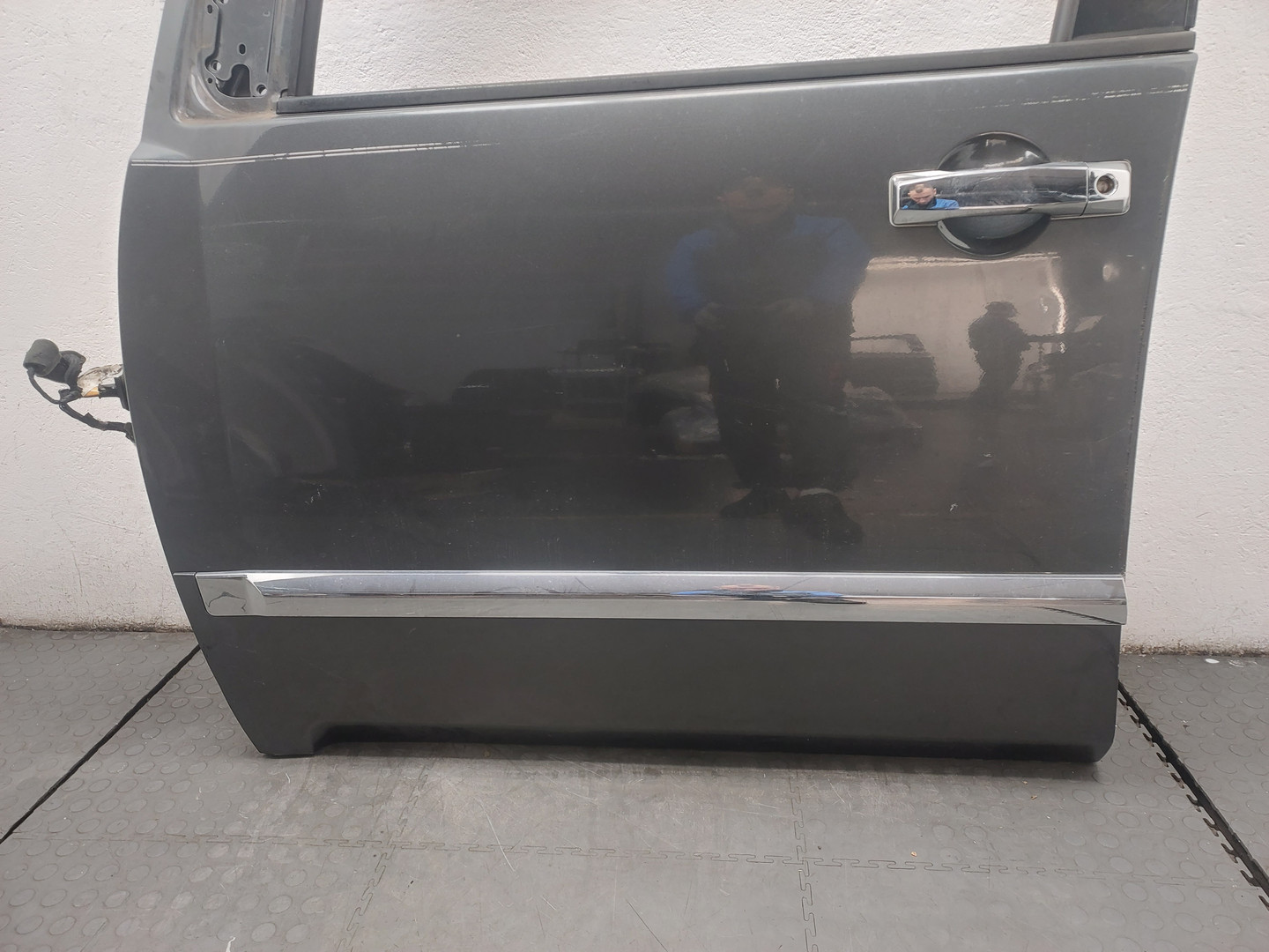 Дверь передняя левая