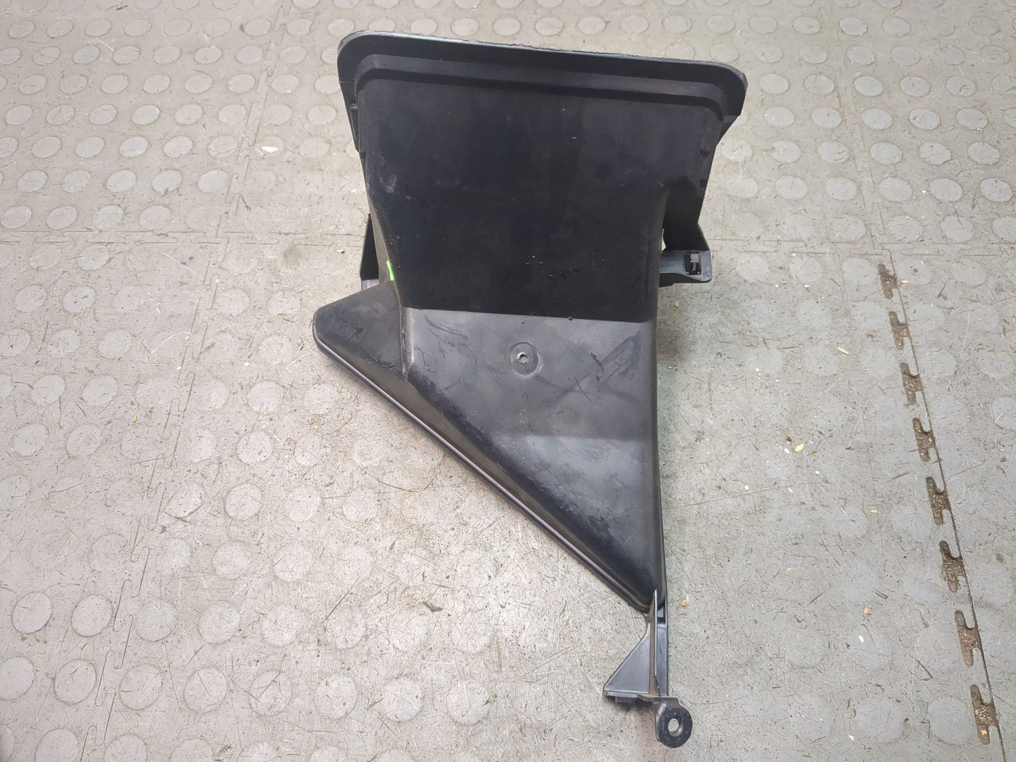 Корпус салонного фильтра