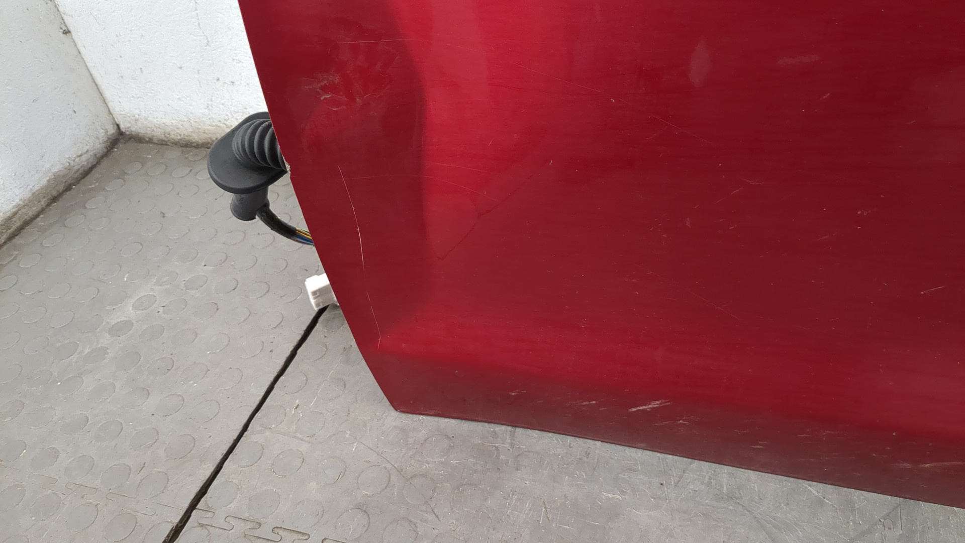 Дверь передняя левая