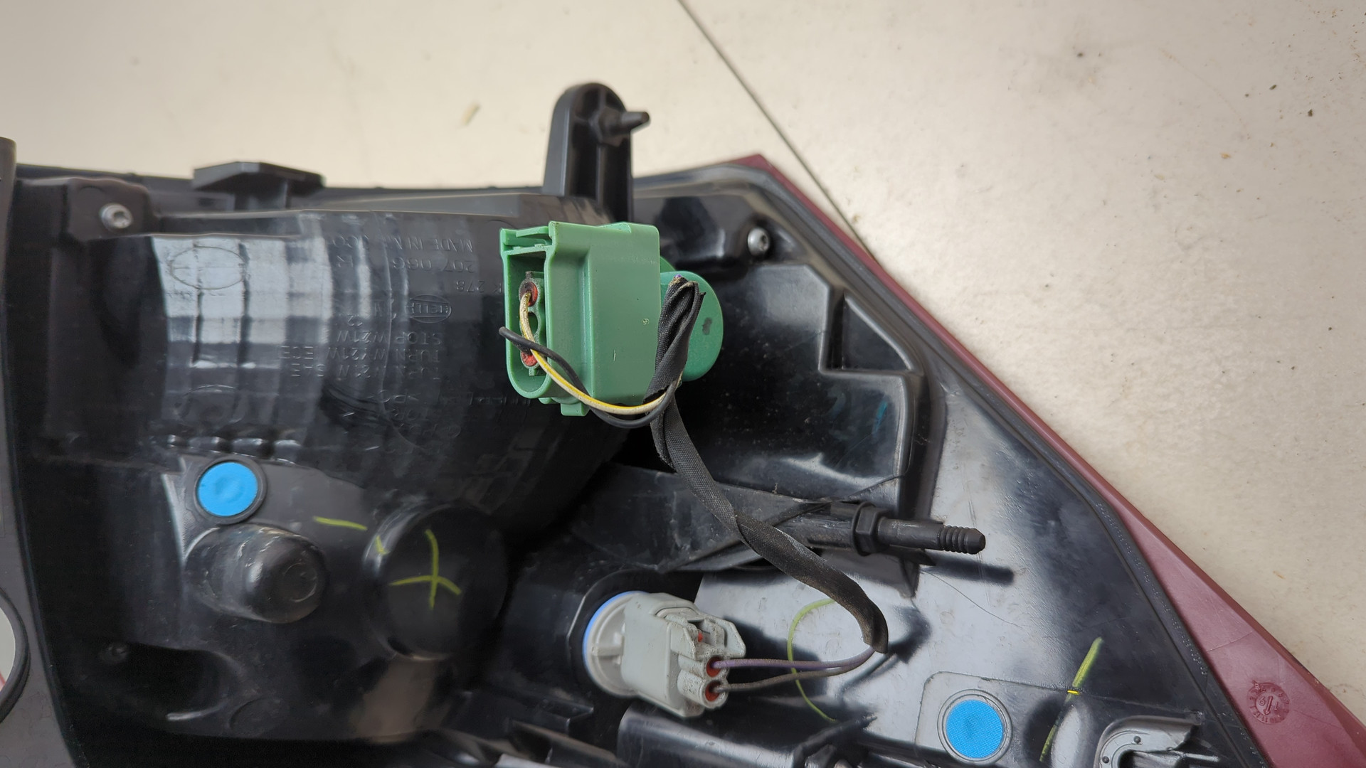 Фонарь задний правый