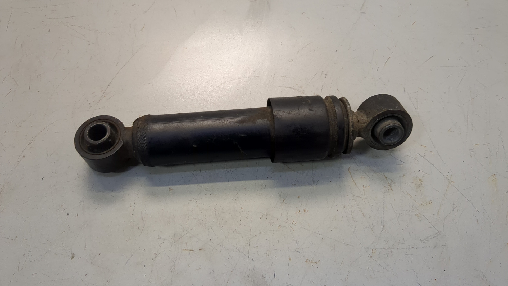 Амортизатор кабины