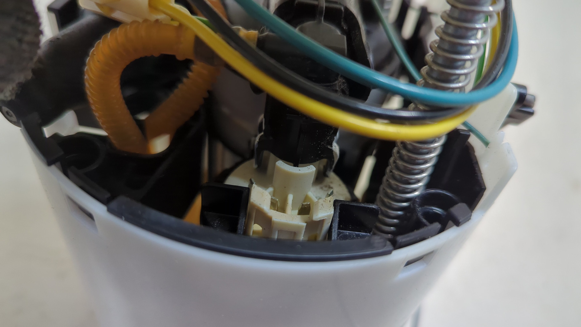 Насос топливный электрический