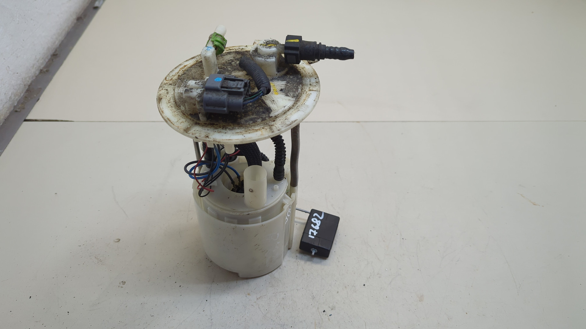 Насос топливный электрический