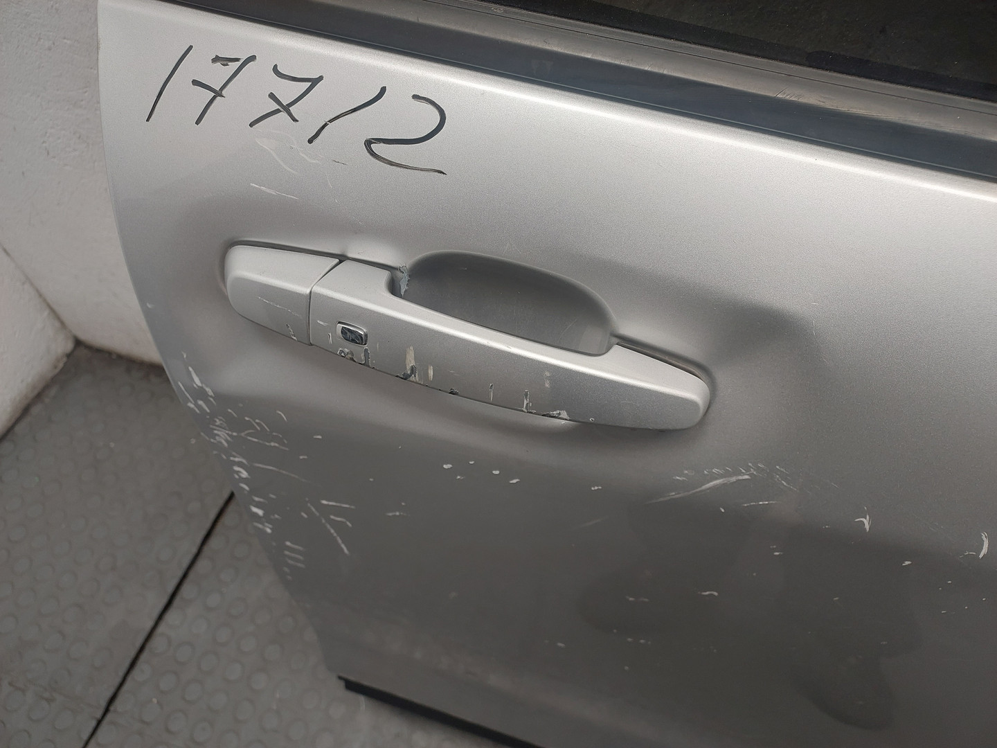 Дверь передняя правая