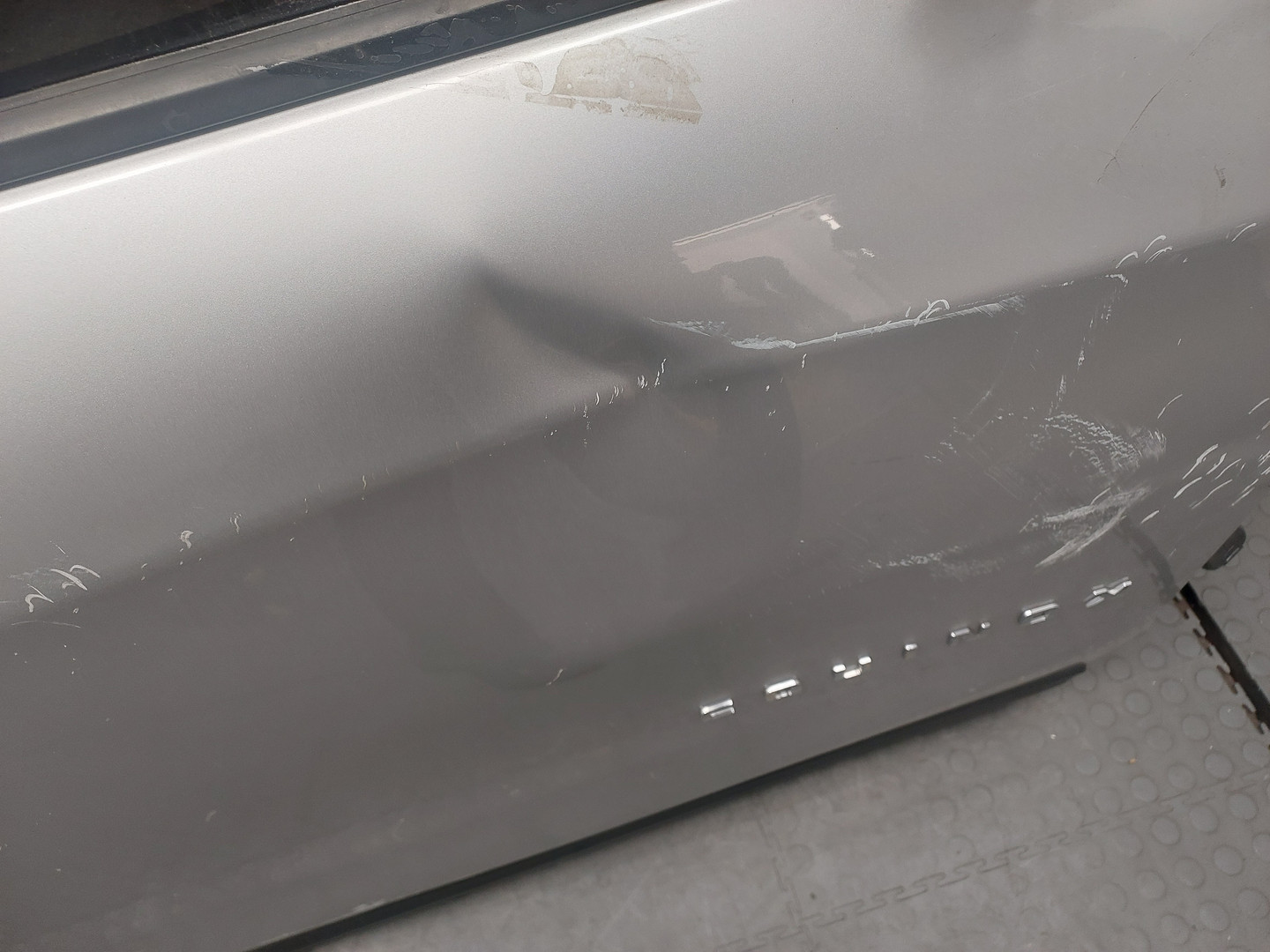 Дверь передняя правая