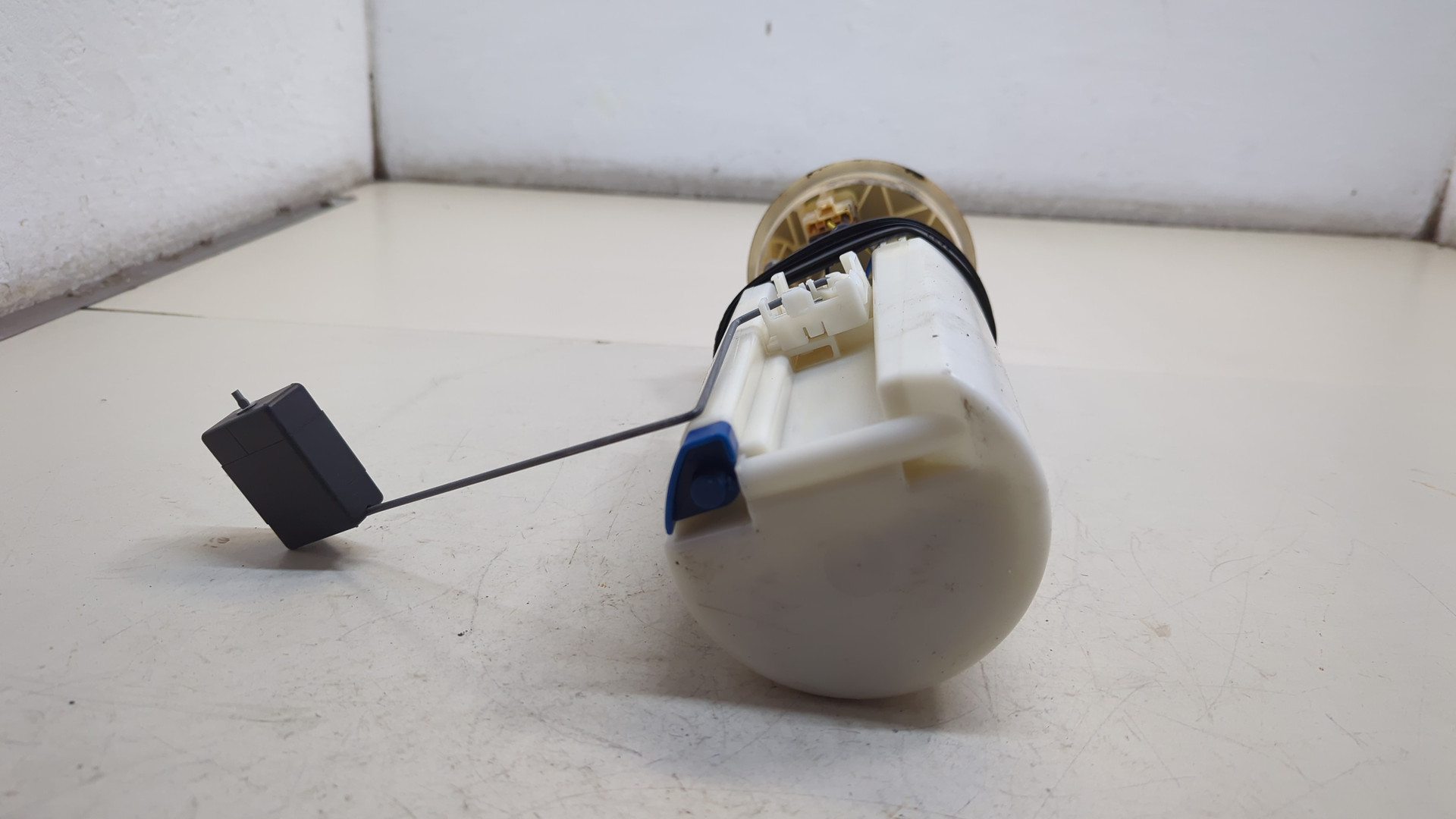 Насос топливный электрический