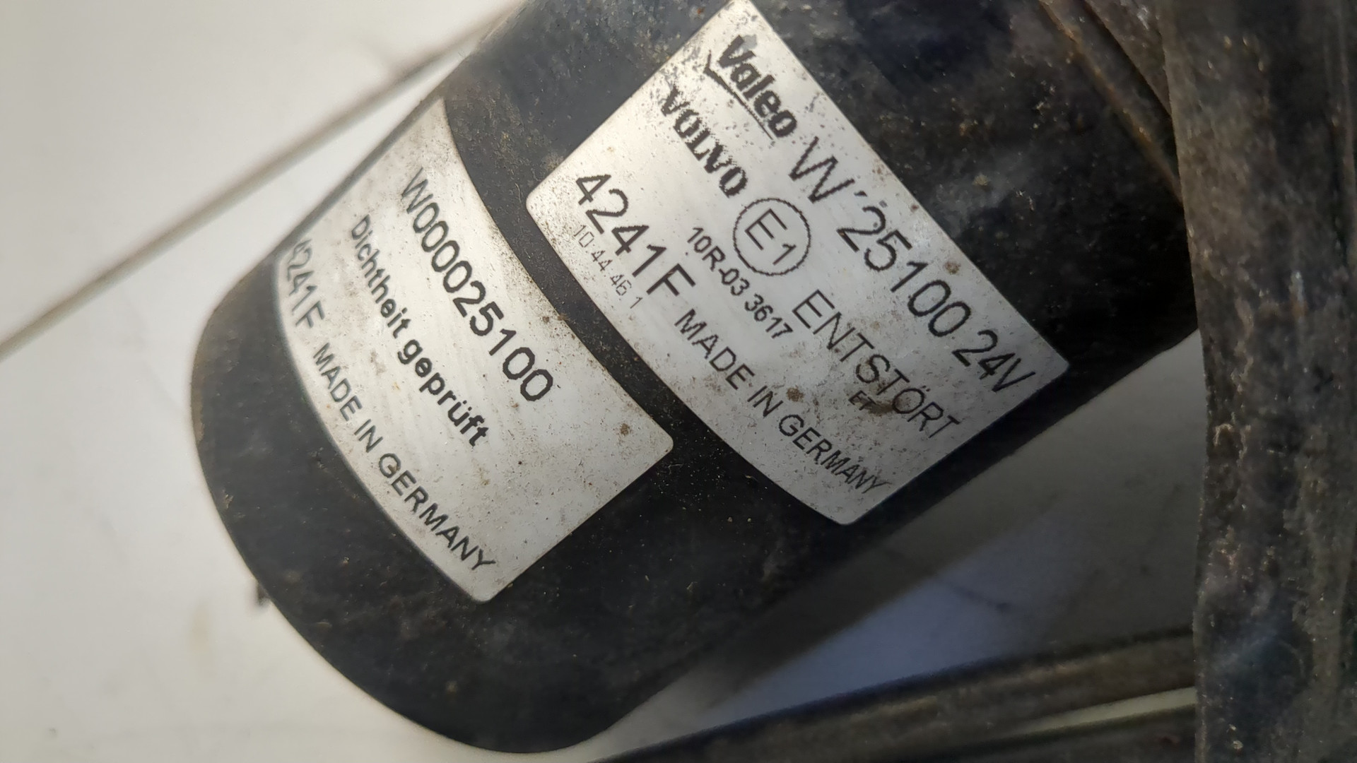 Трапеция стеклоочистителей