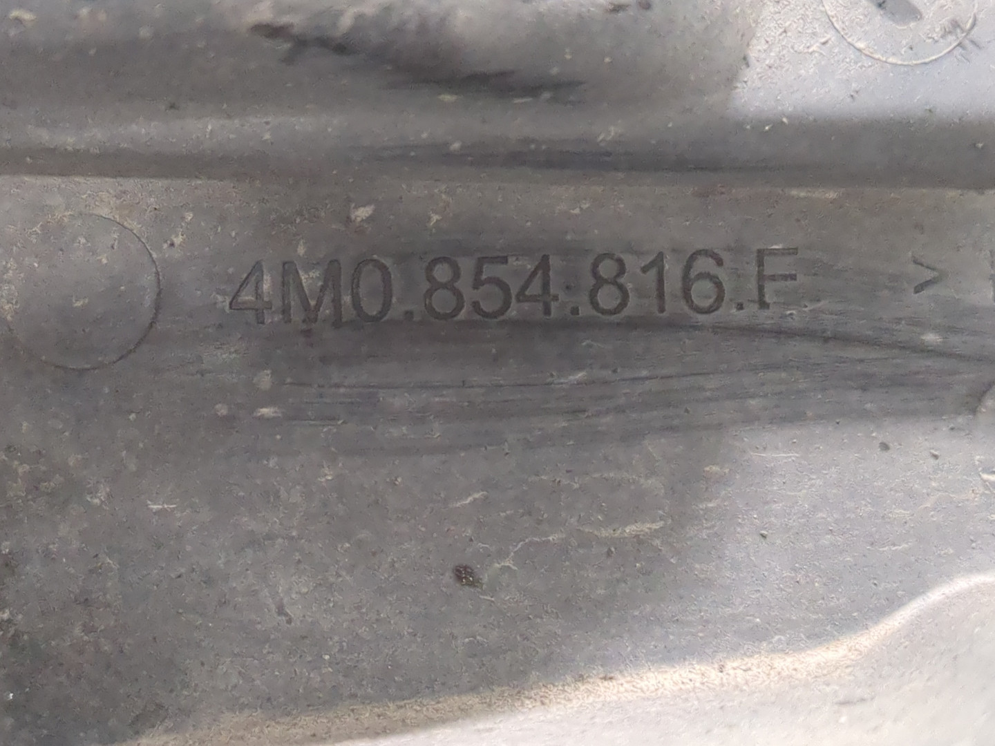 Брызговик задний правый