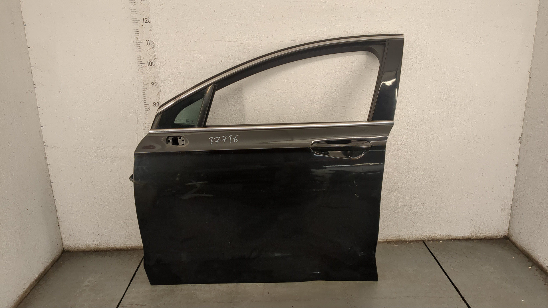 Дверь передняя левая