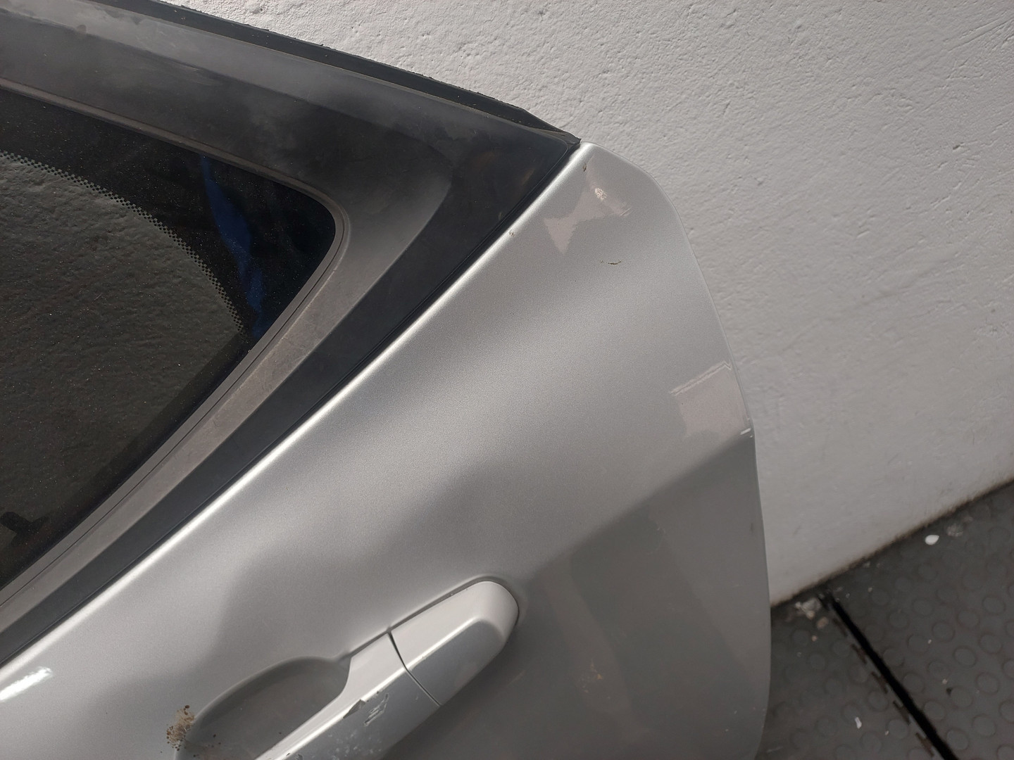 Дверь задняя левая