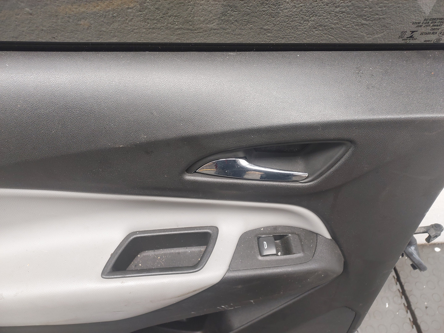 Дверь задняя левая