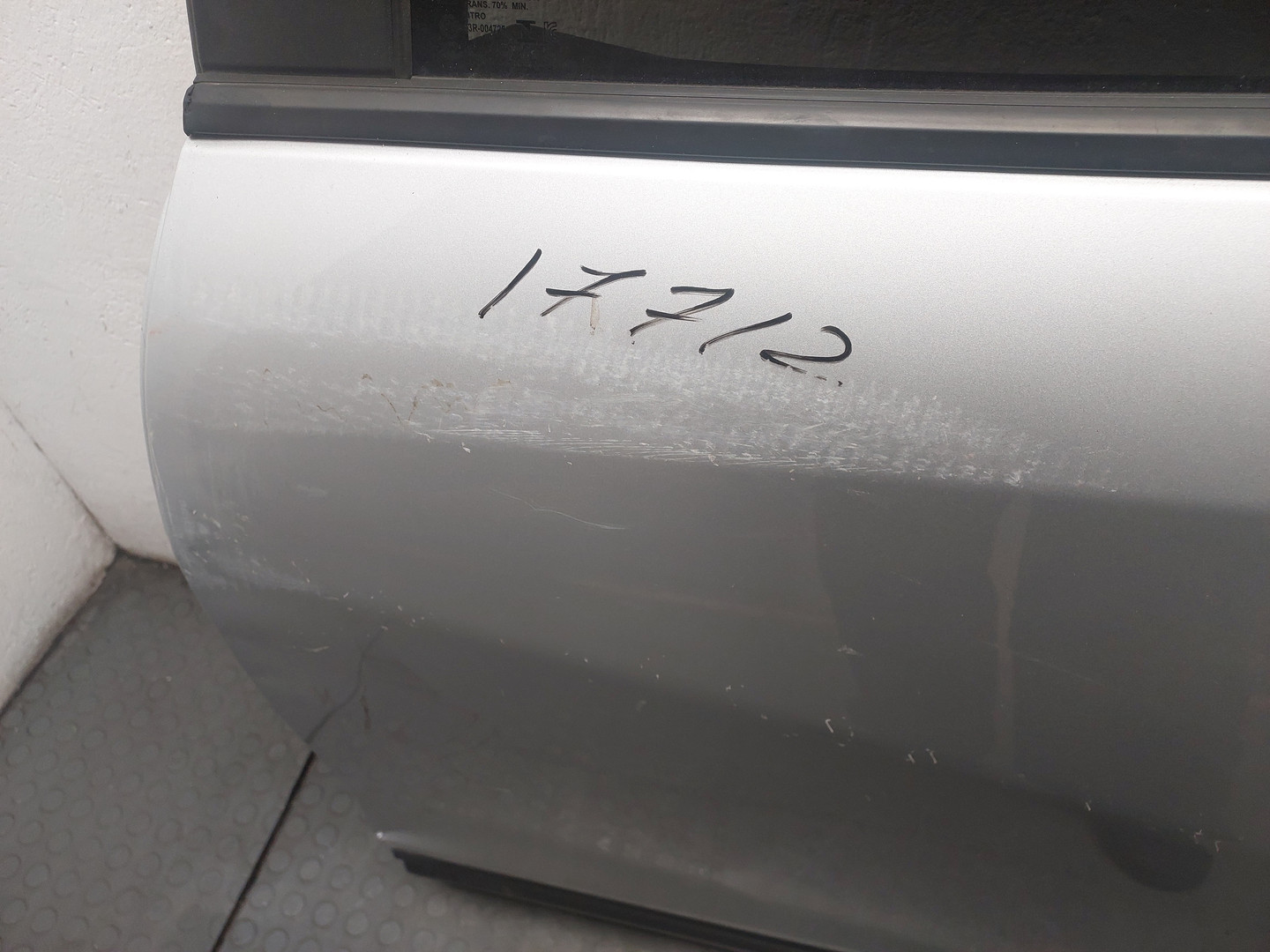 Дверь задняя левая