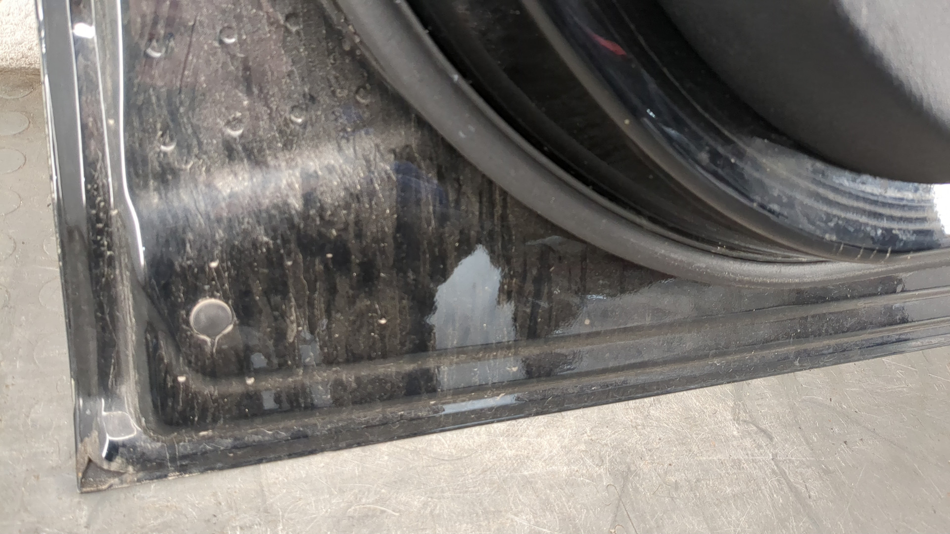 Дверь передняя левая