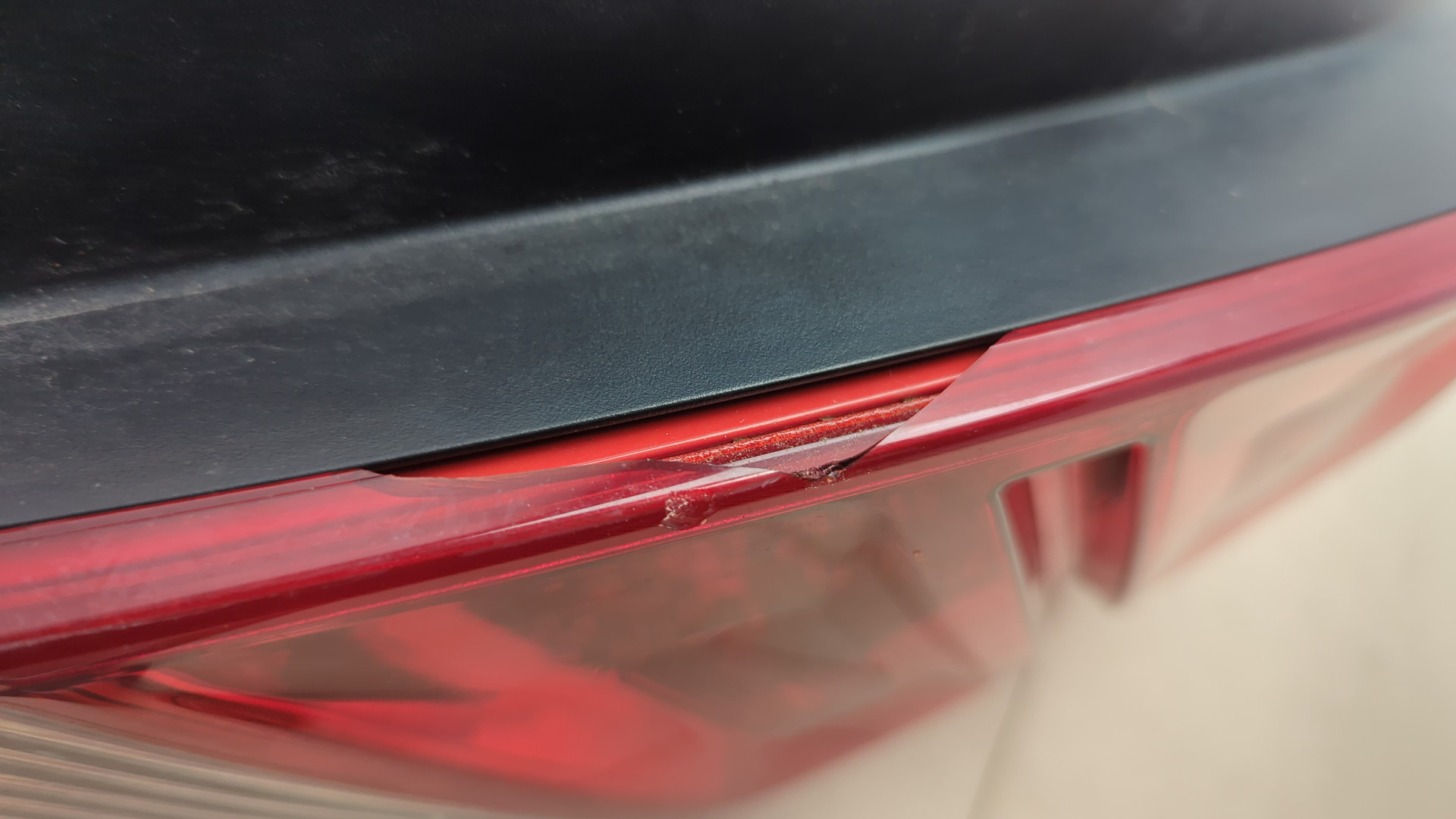 Фонарь задний правый