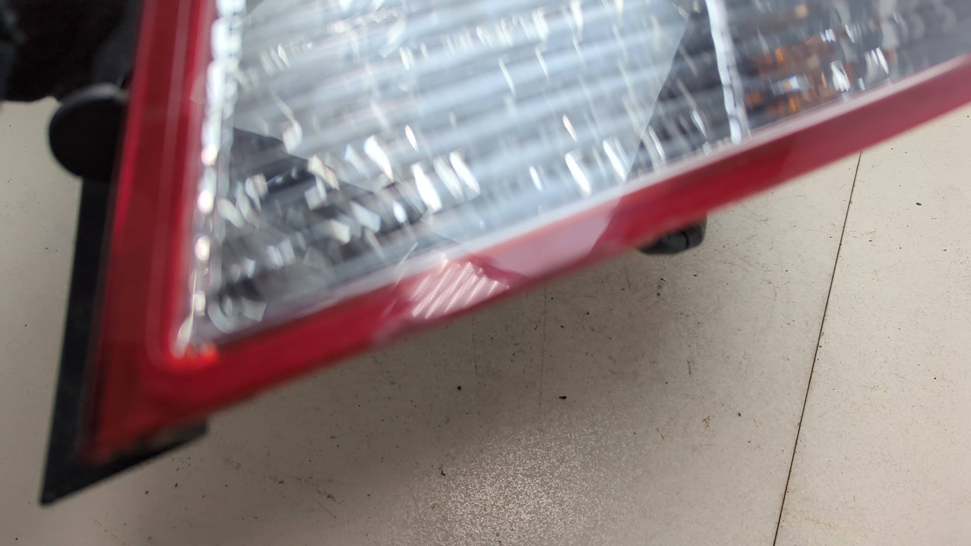 Фонарь задний правый