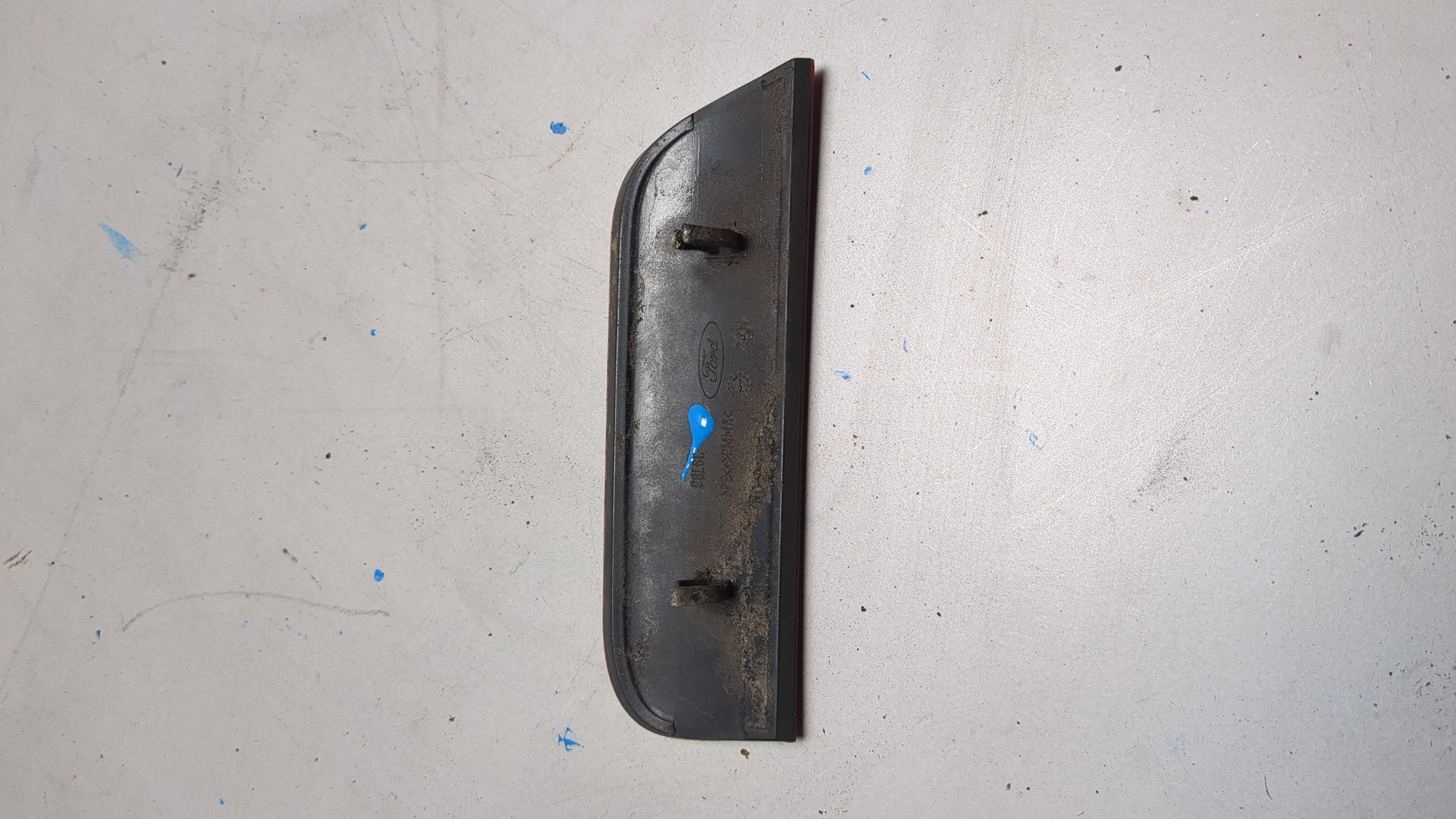 Отражатель в бампер задний левый