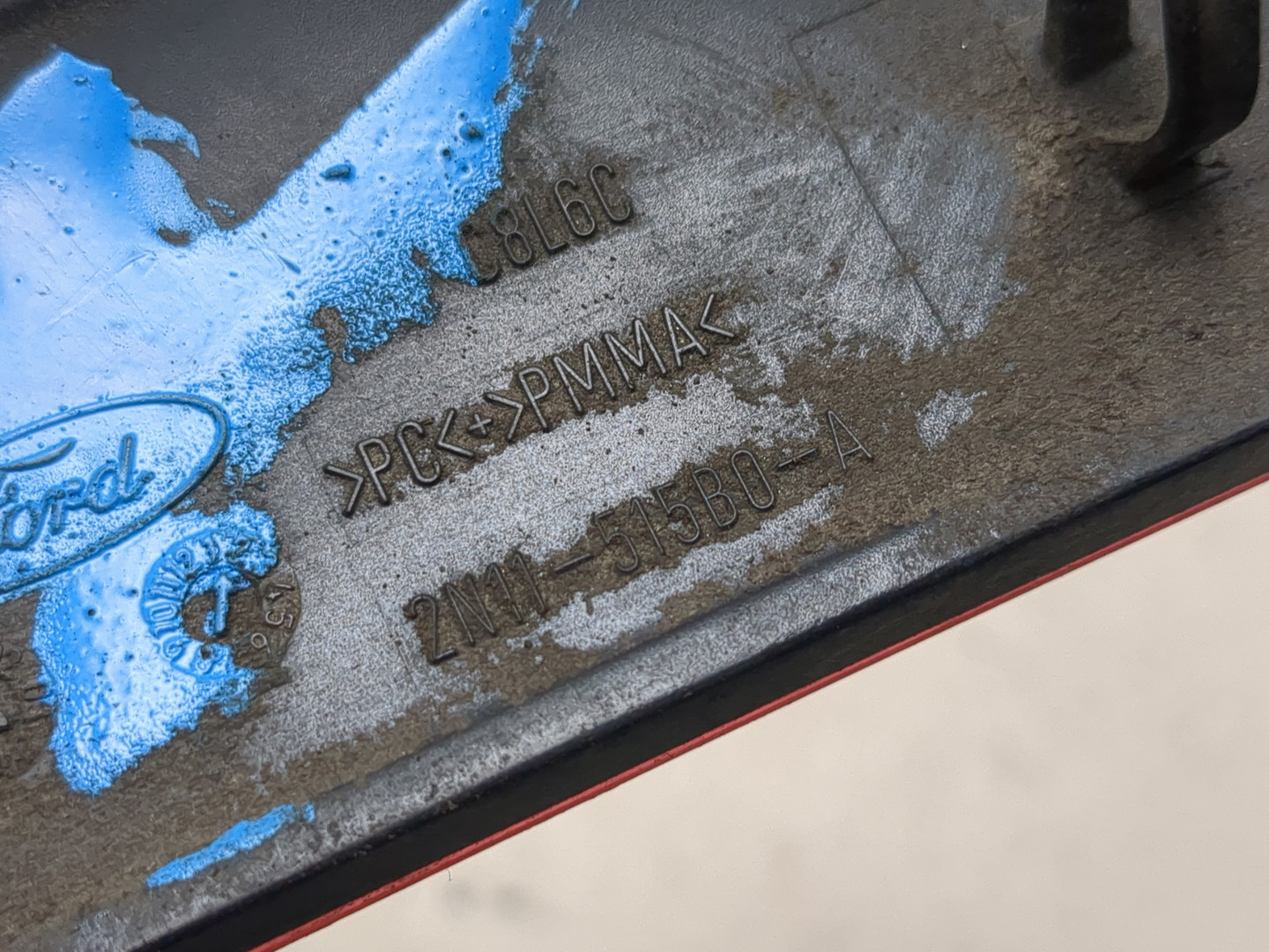 Отражатель в бампер задний правый