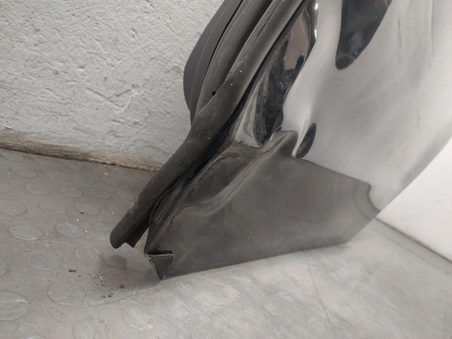 Дверь задняя левая