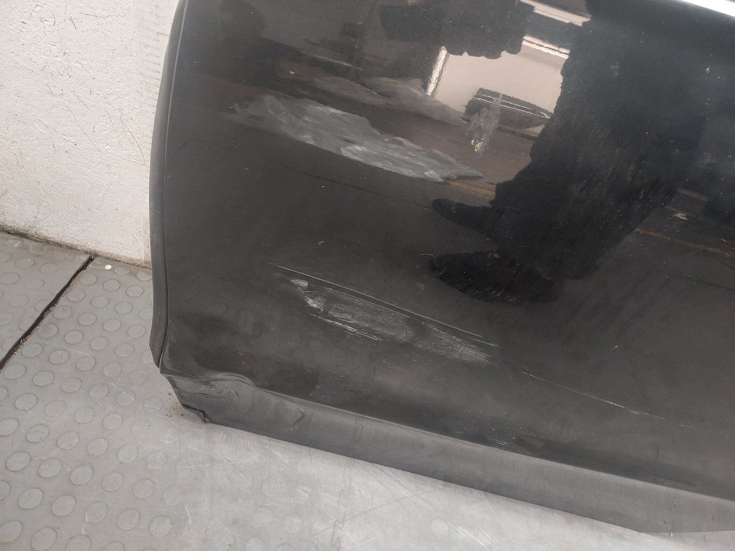 Дверь задняя левая