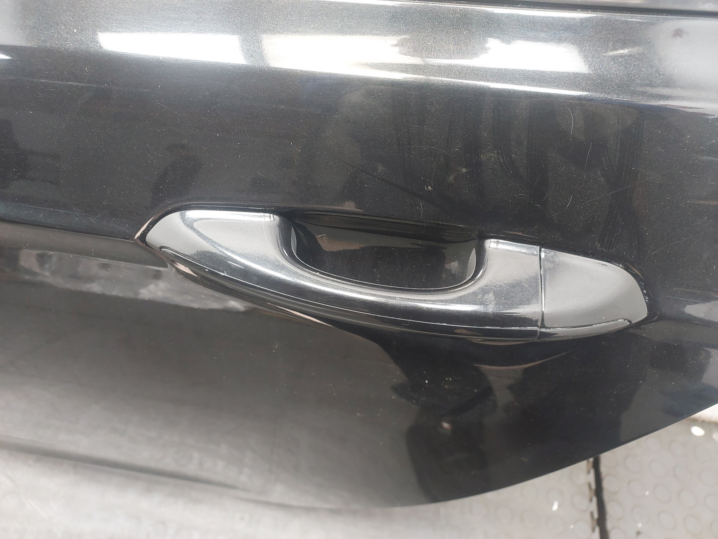 Дверь задняя левая