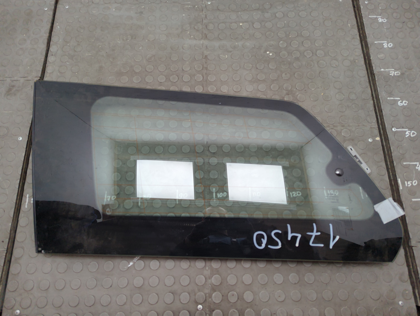 Стекло боковое