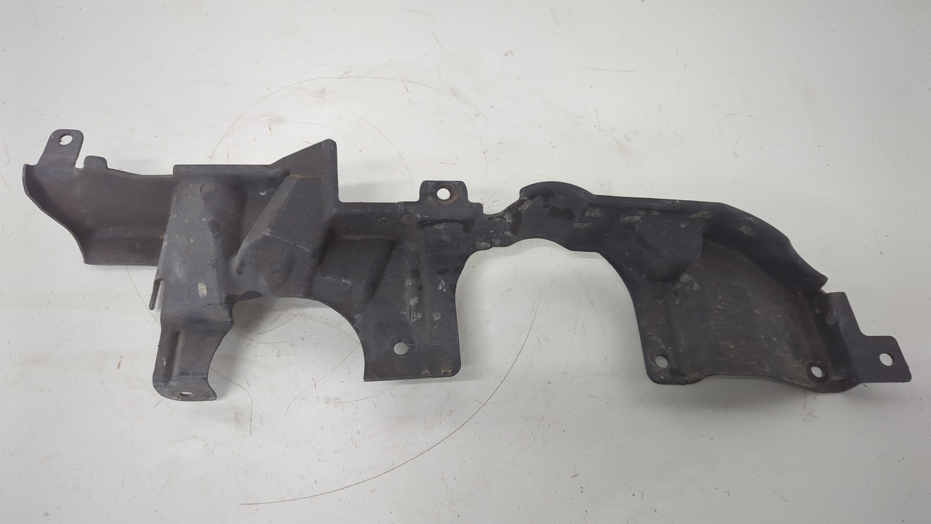 Кожух рулевой колонки