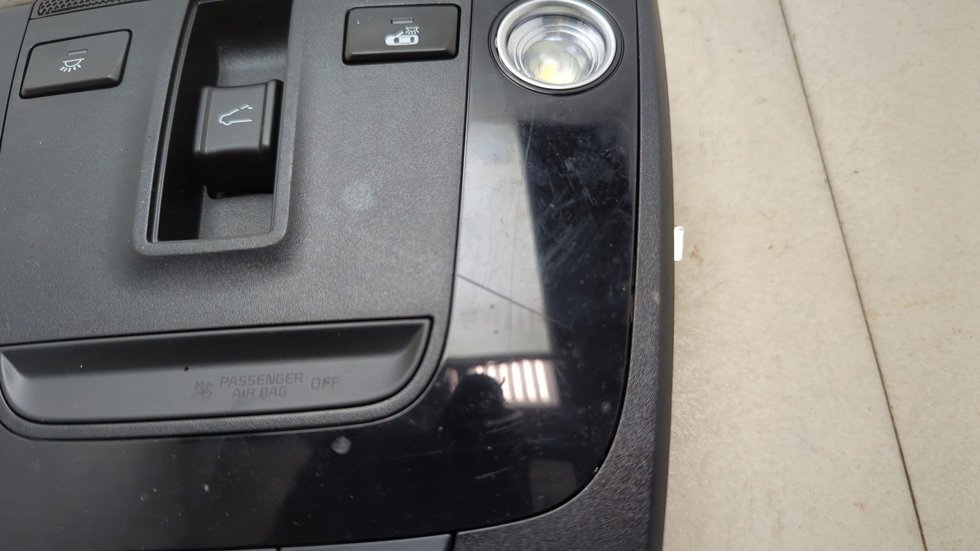 Плафон салонный