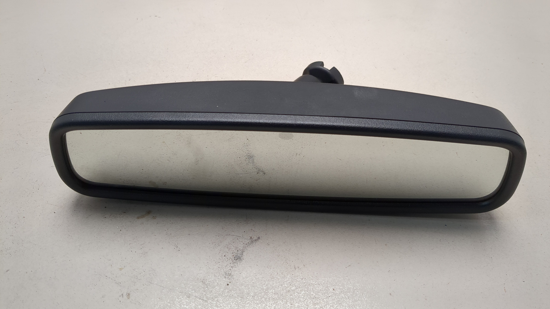 Зеркало заднего вида